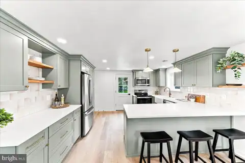 MLS: PADE2121558