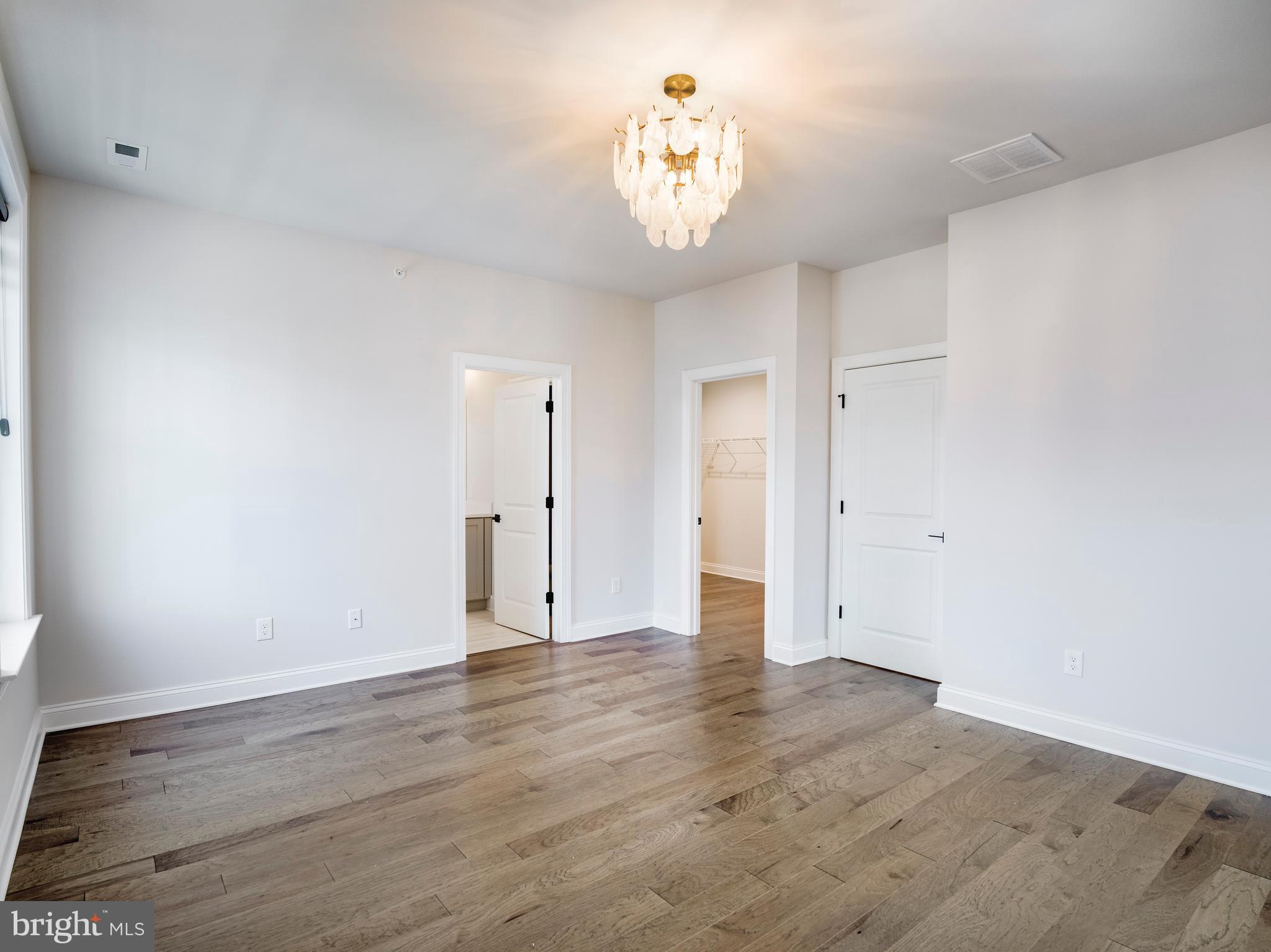 NEWTOWN WALK AT ELLIS PRESERVE - Residential