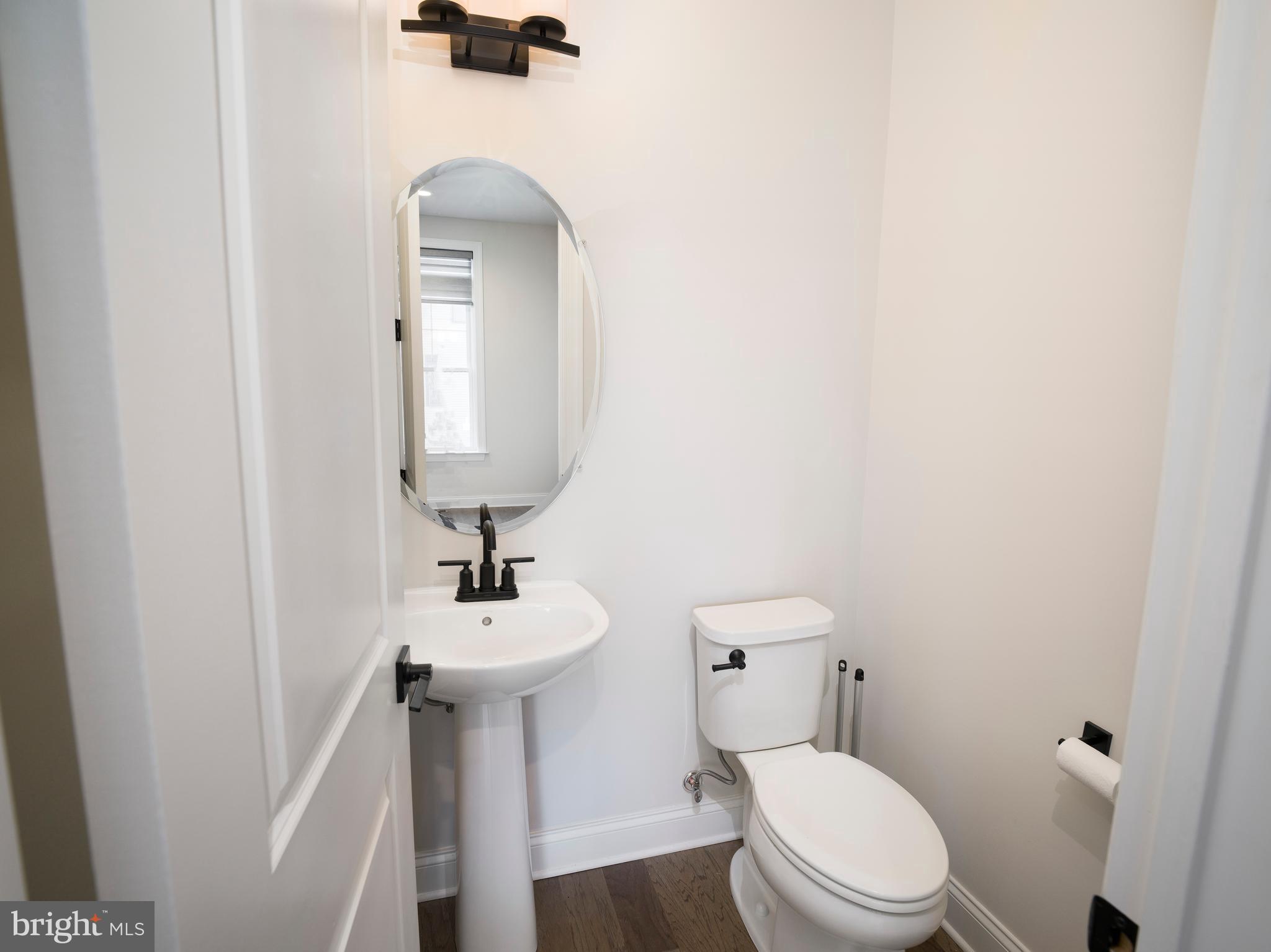 NEWTOWN WALK AT ELLIS PRESERVE - Residential