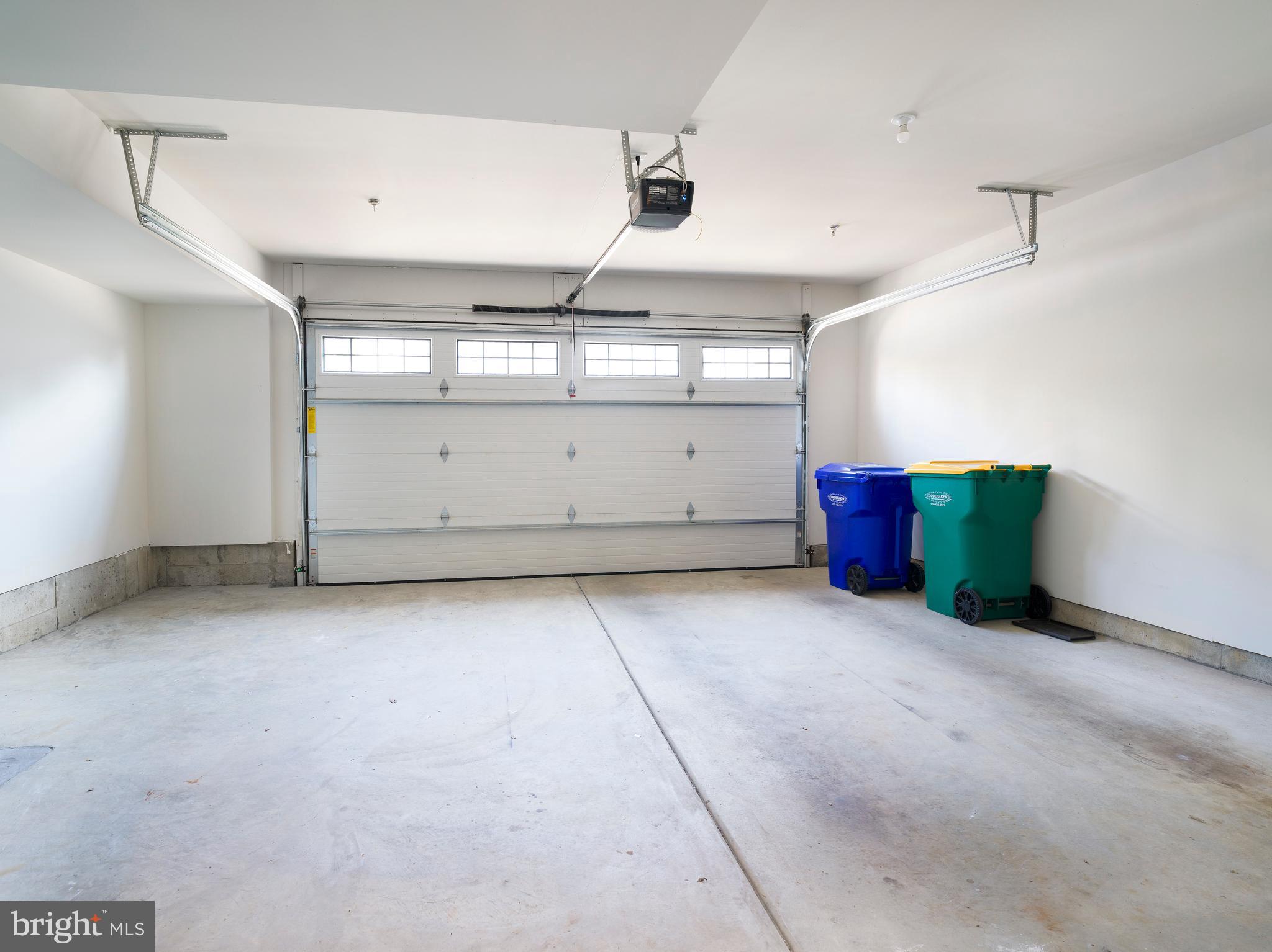 NEWTOWN WALK AT ELLIS PRESERVE - Residential