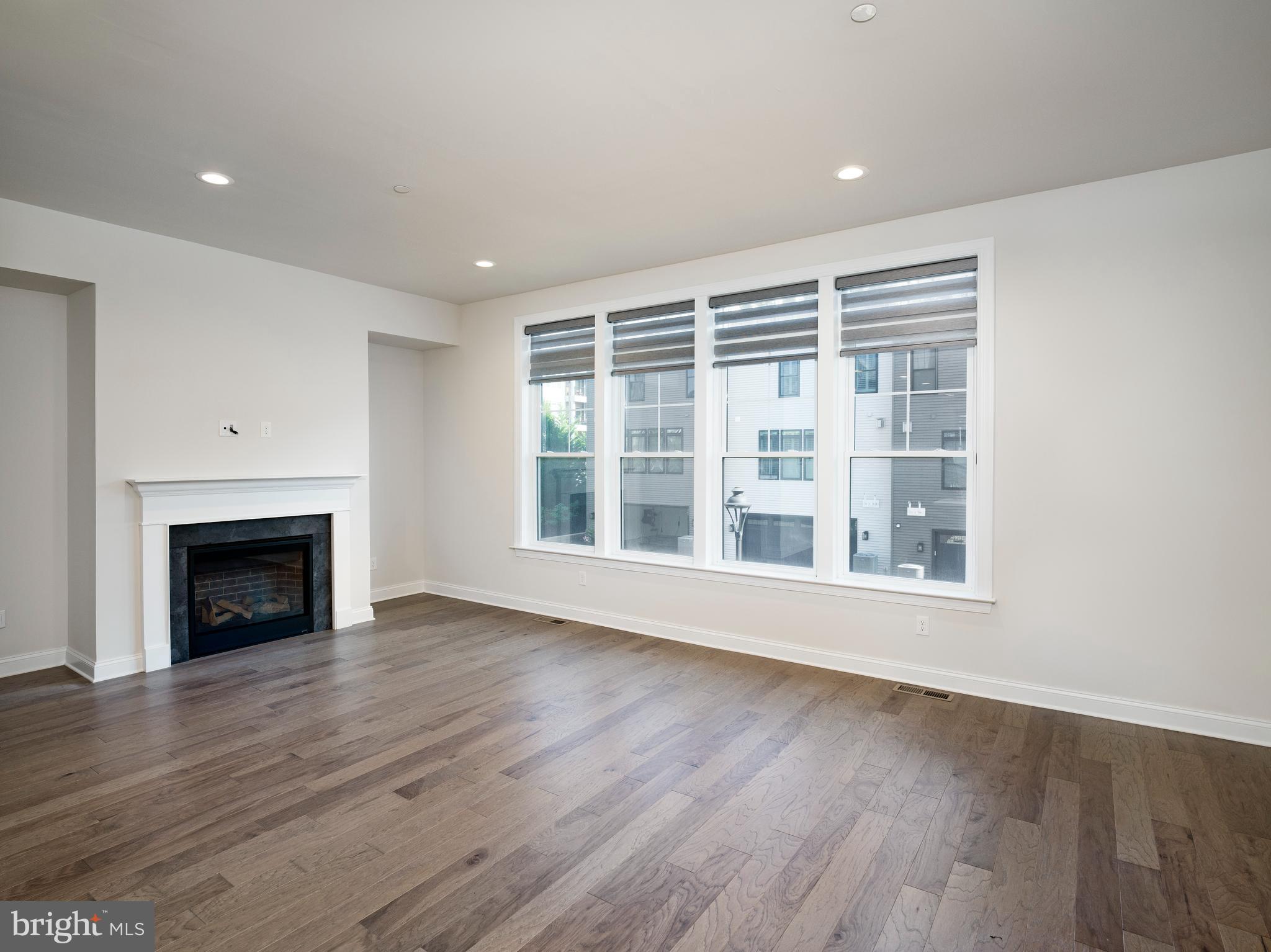 NEWTOWN WALK AT ELLIS PRESERVE - Residential