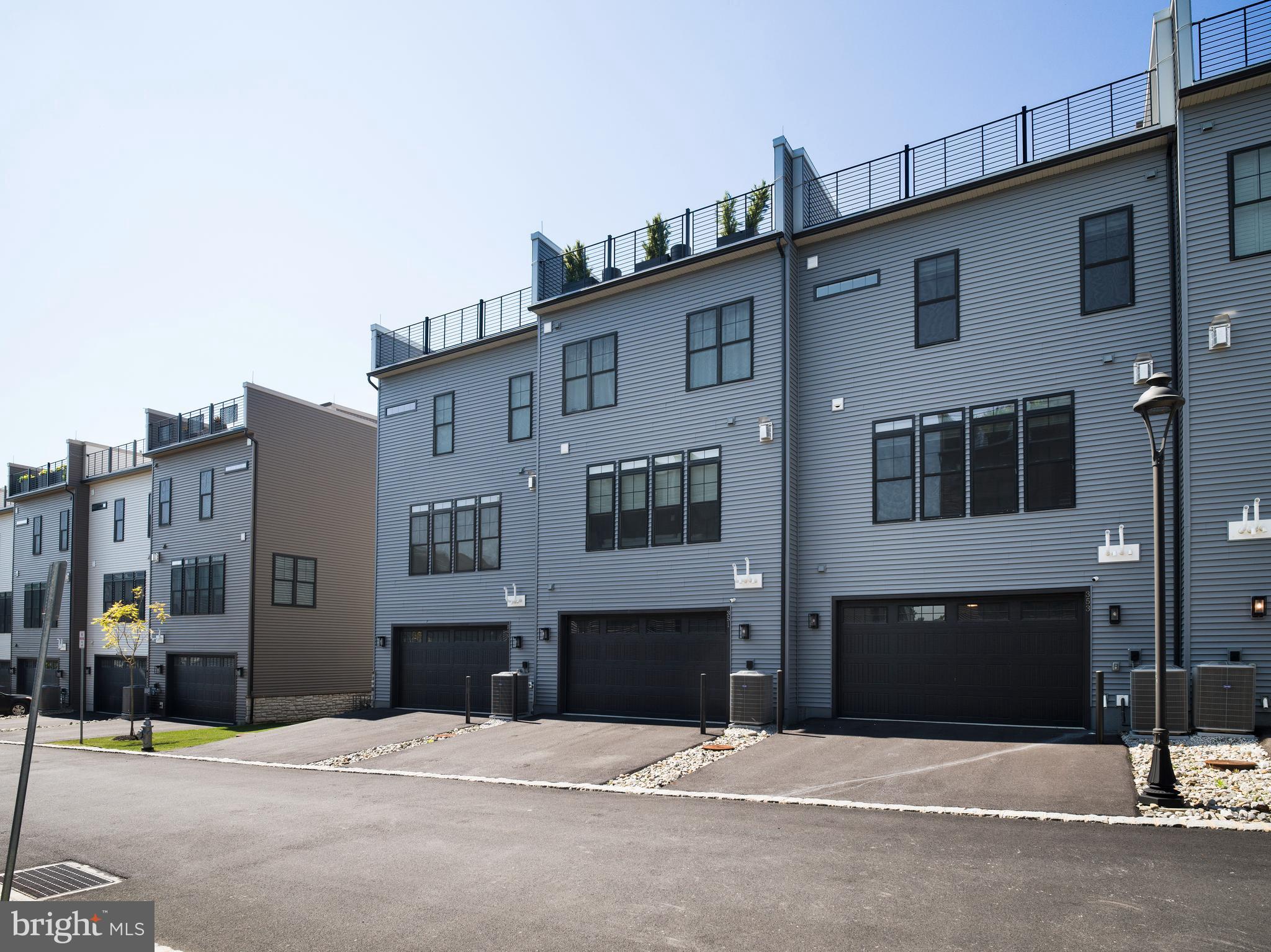 NEWTOWN WALK AT ELLIS PRESERVE - Residential