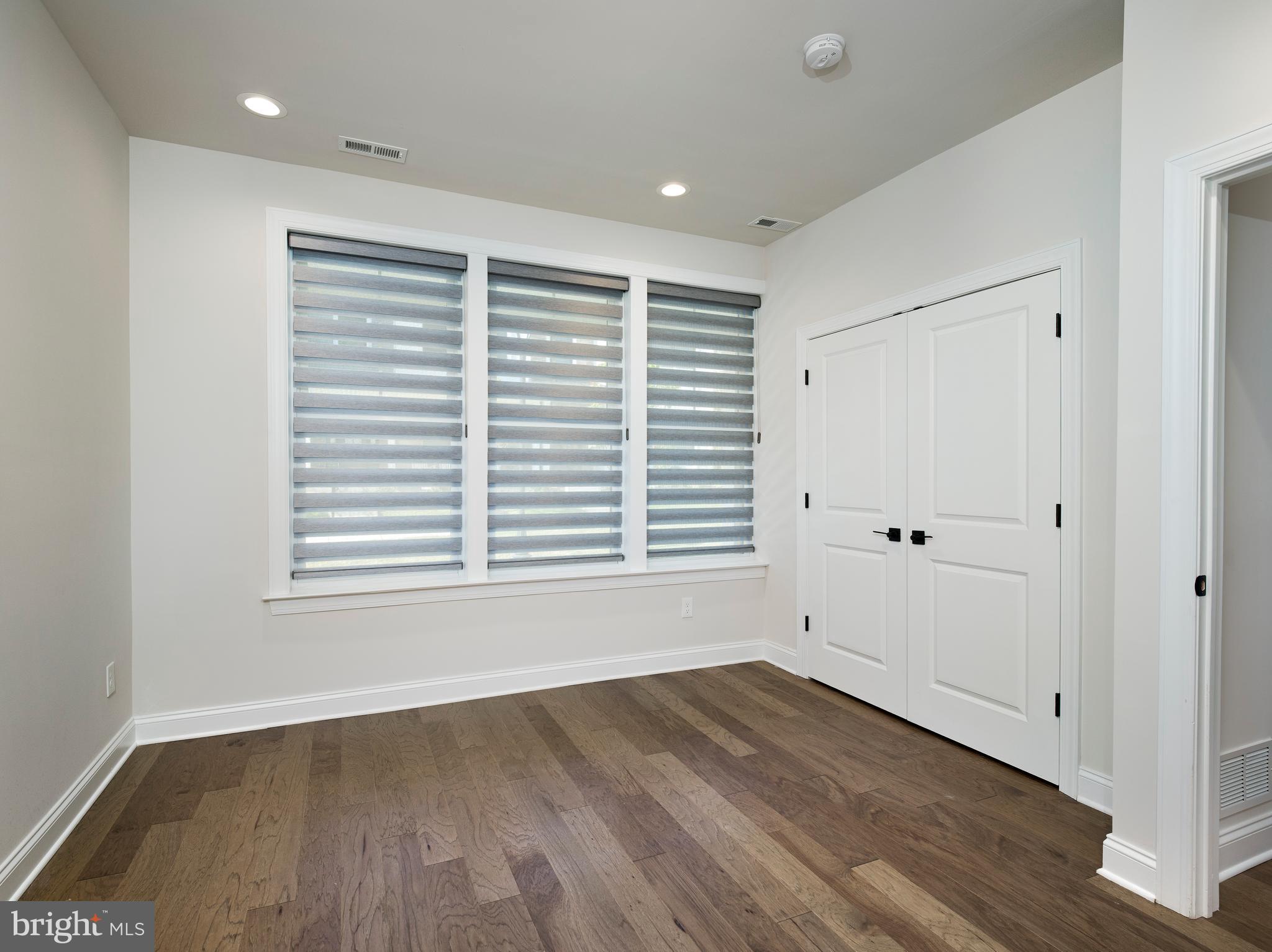 NEWTOWN WALK AT ELLIS PRESERVE - Residential