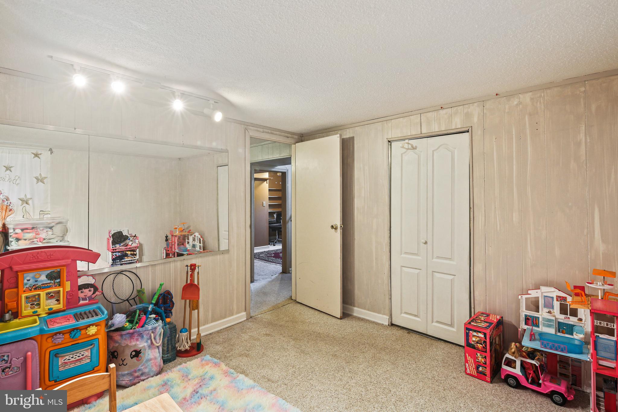 GLYNDON - Residential