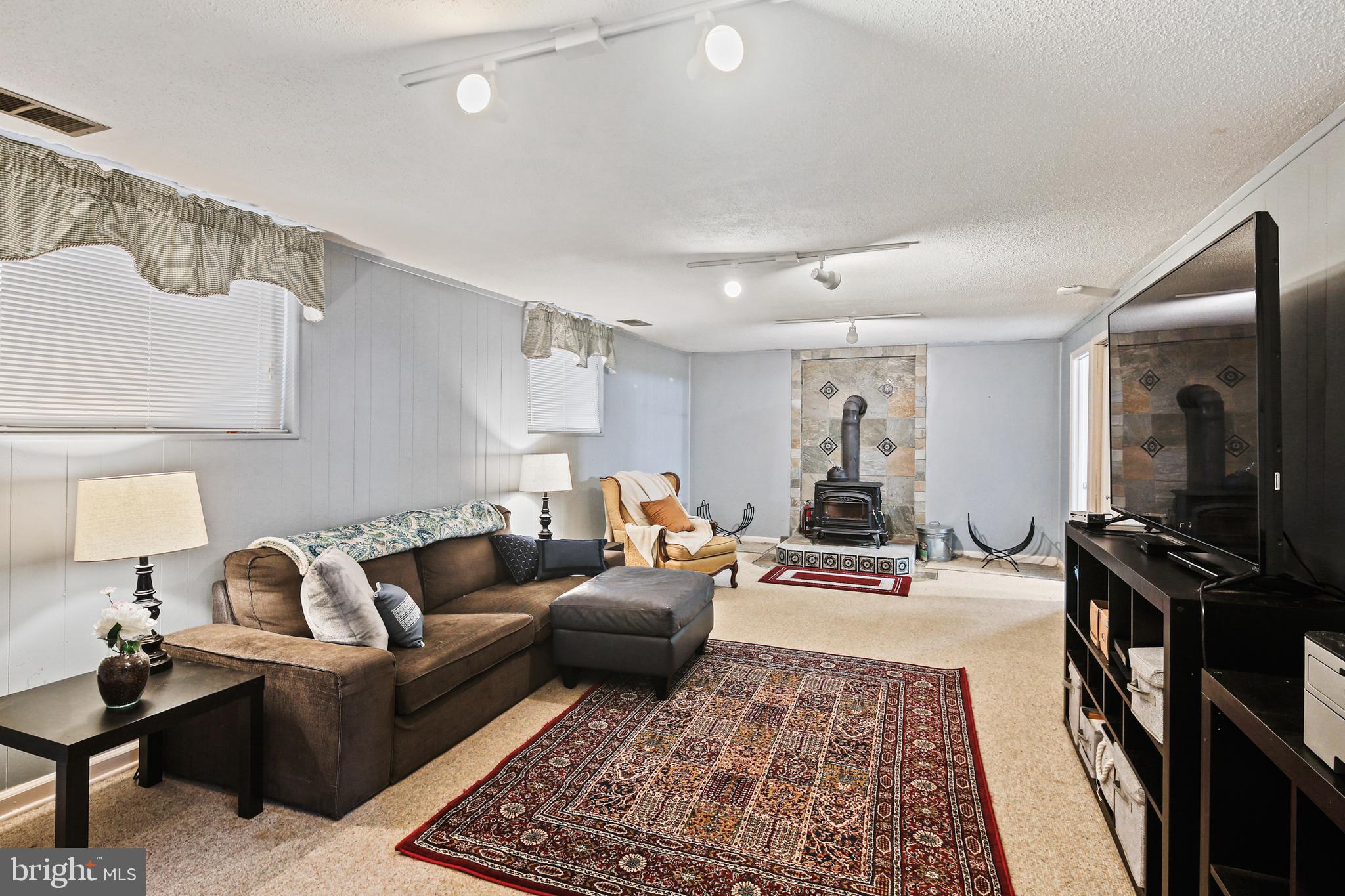 GLYNDON - Residential