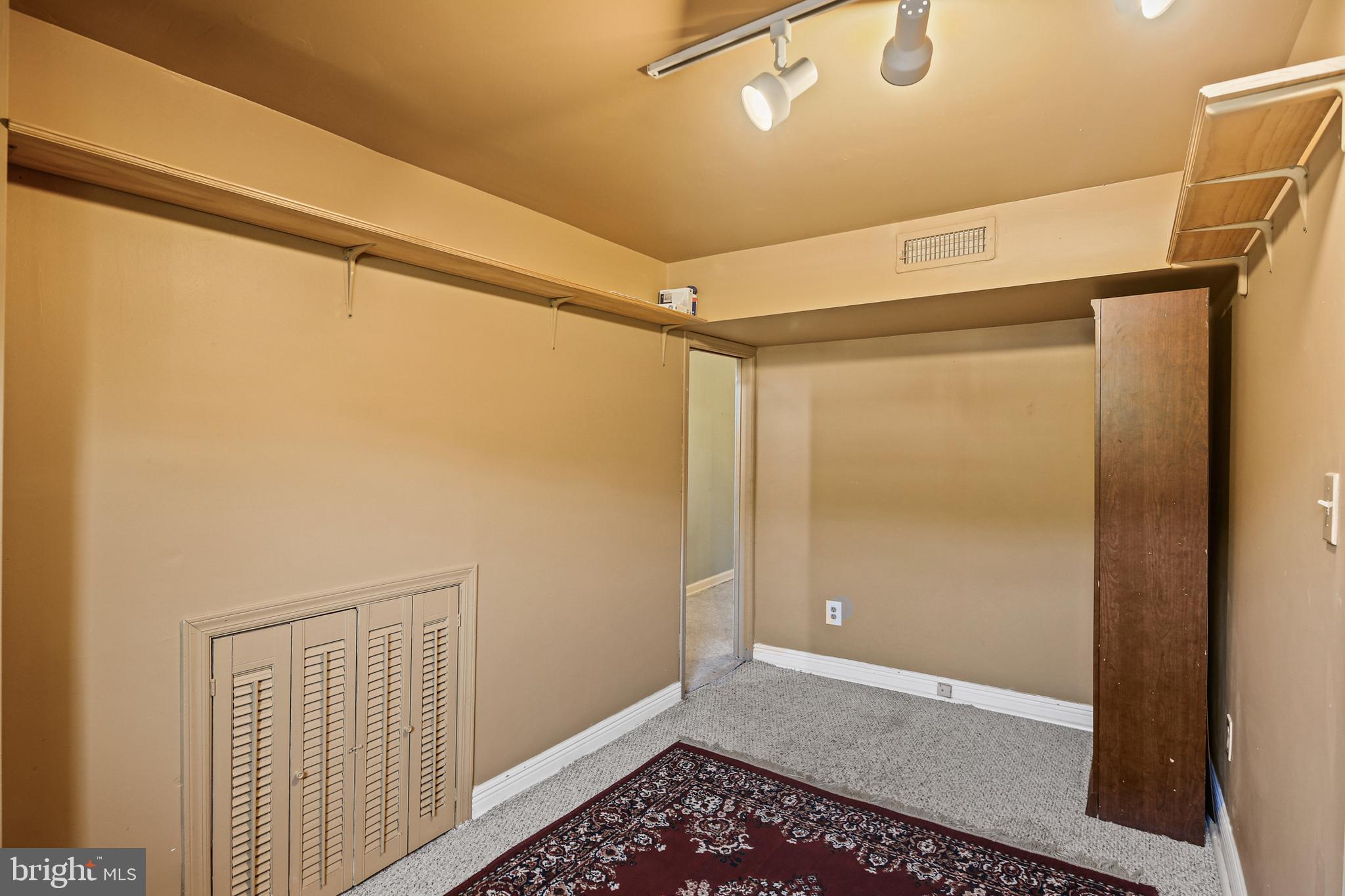 GLYNDON - Residential