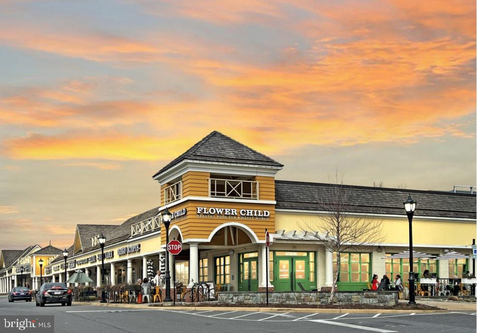 WILDWOOD MANOR - Residential