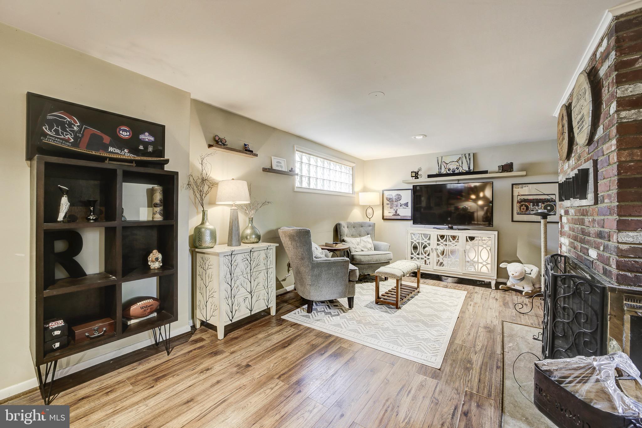 WILDWOOD MANOR - Residential