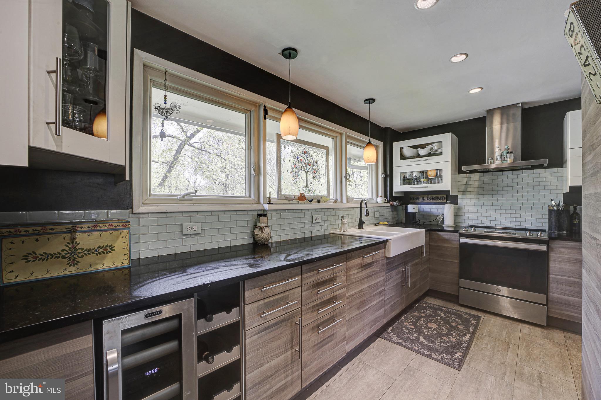 WILDWOOD MANOR - Residential