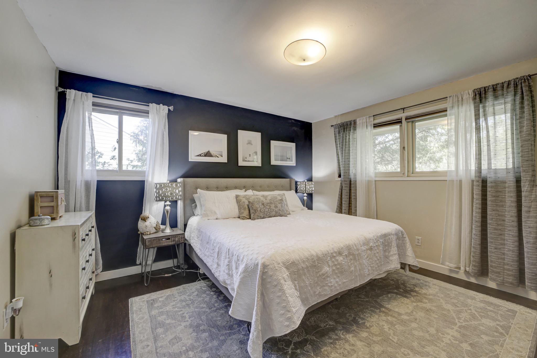 WILDWOOD MANOR - Residential