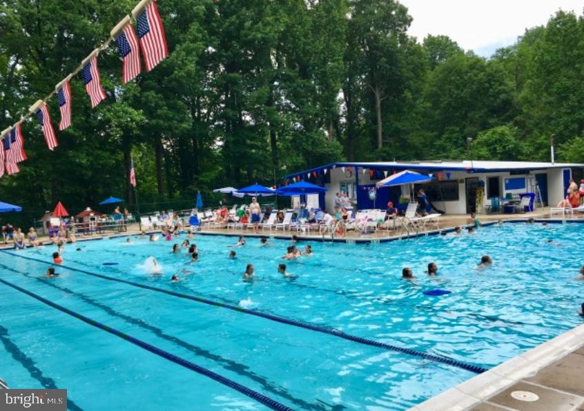 WILDWOOD MANOR - Residential