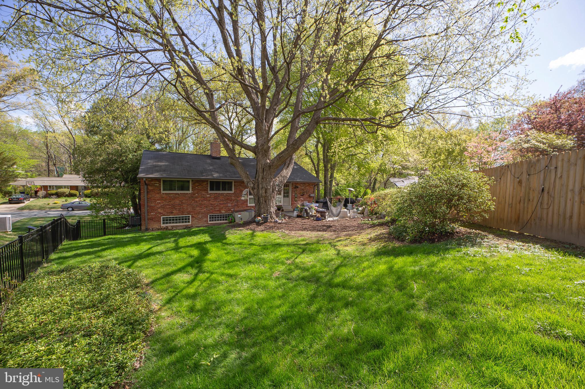 WILDWOOD MANOR - Residential