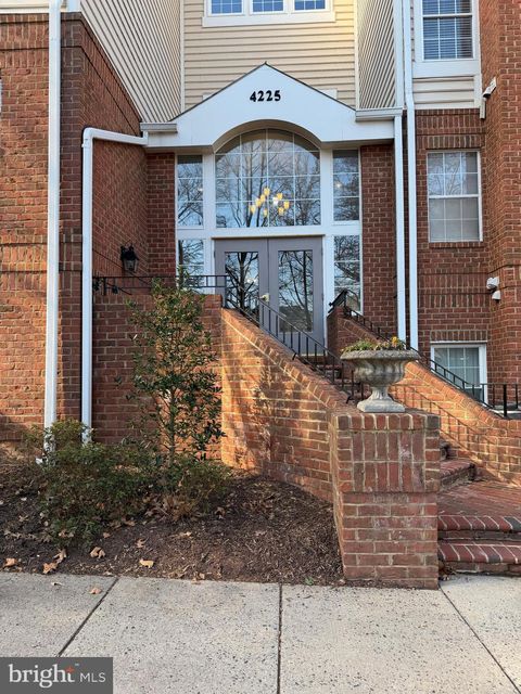 4225 MOZART BRIGADE LANE 21 FAIRFAX VA 22033