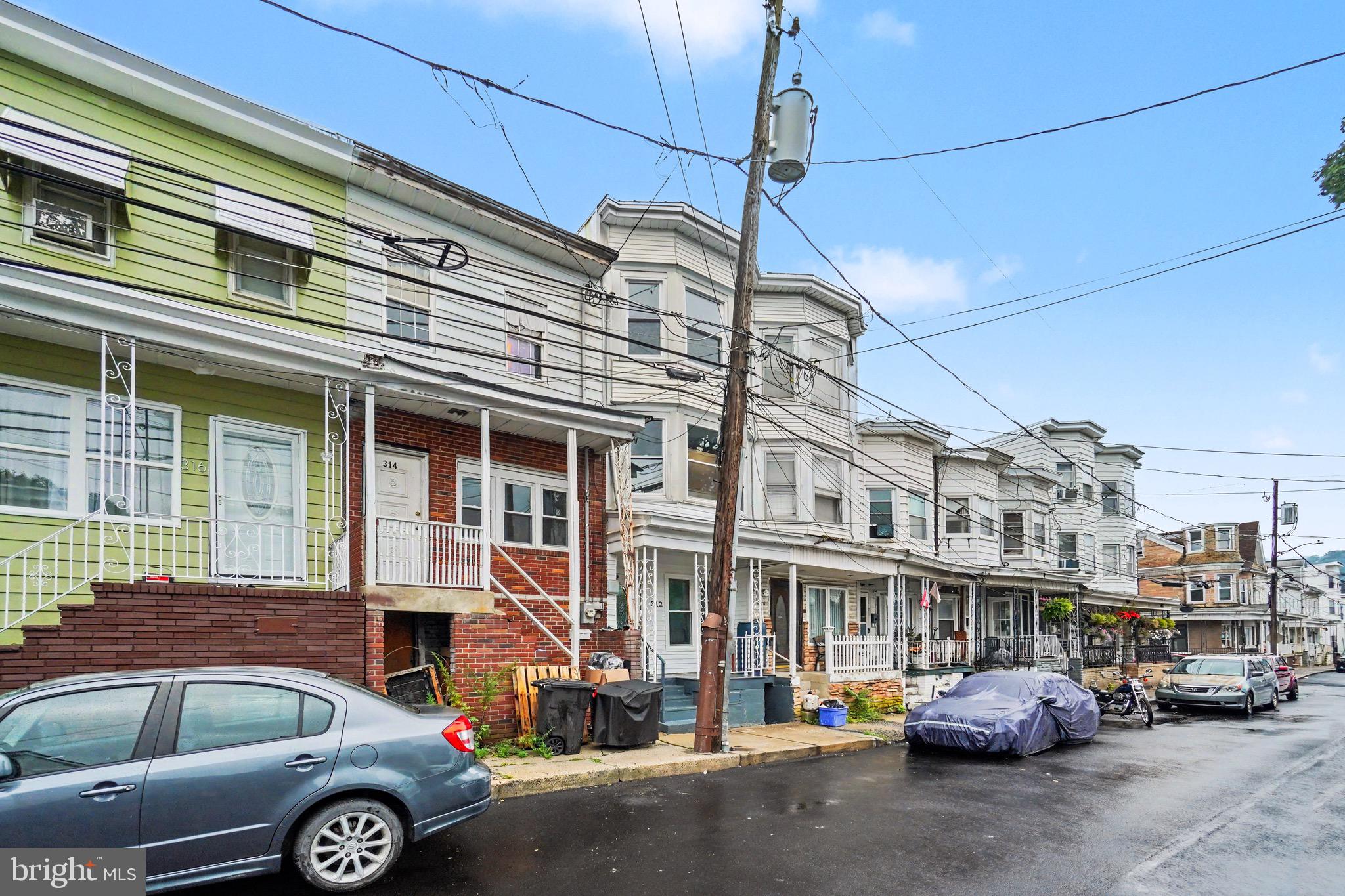 312 S JARDIN STREET