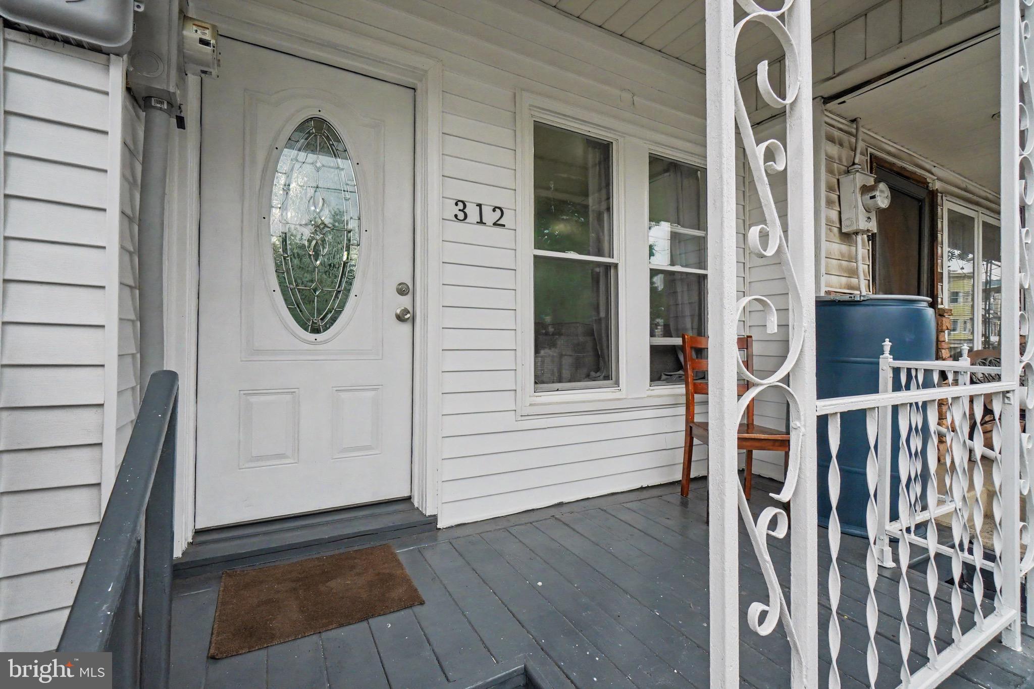 312 S JARDIN STREET