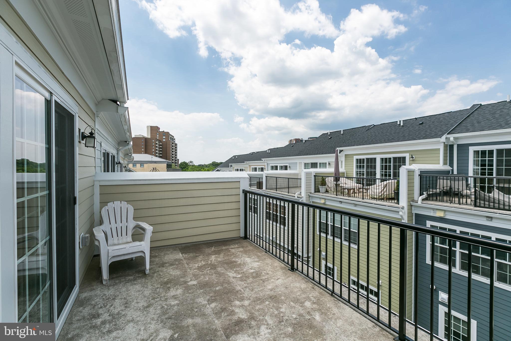 TOWSON GREEN - Residential Lease