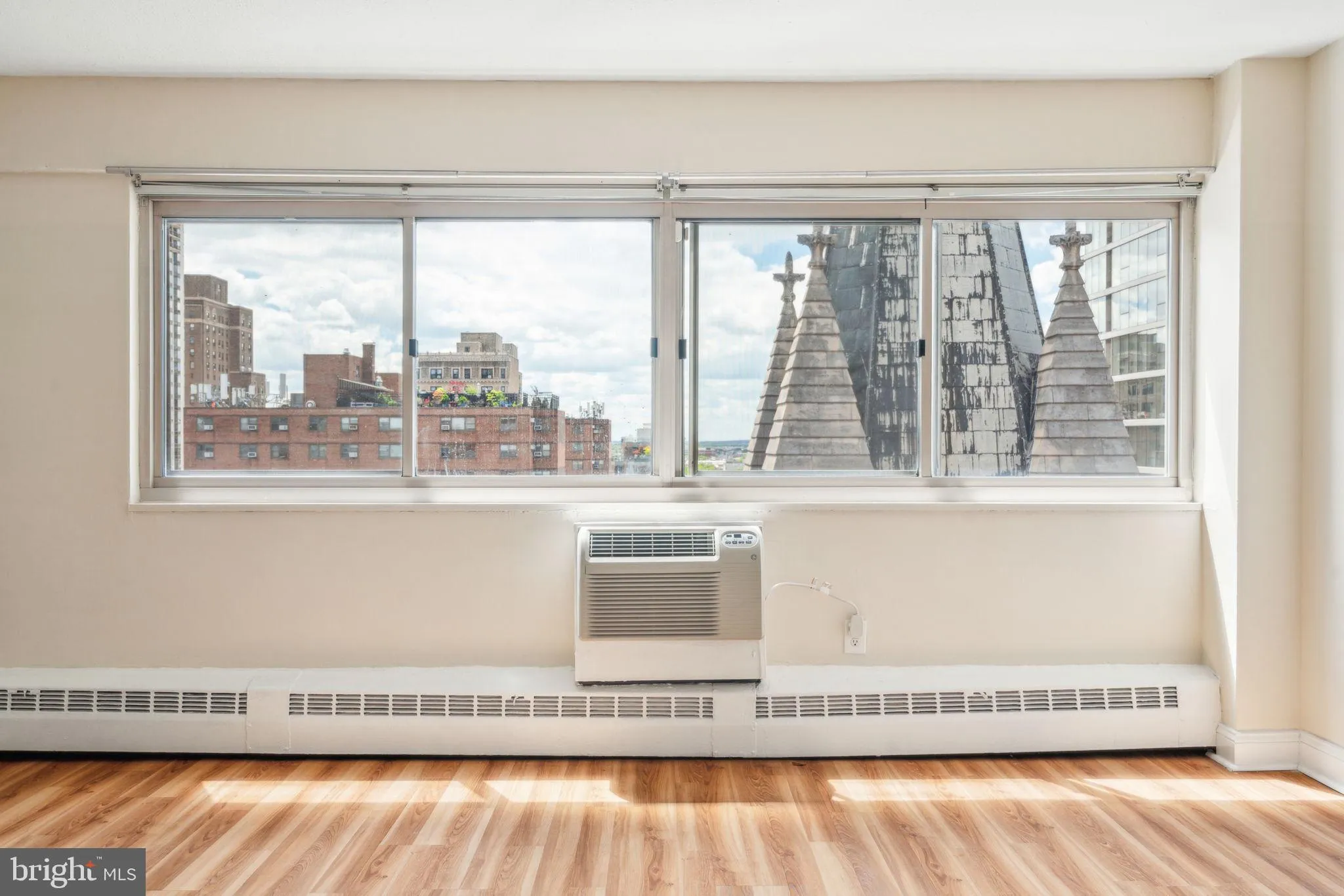 Philadelphia, Pennsylvania 19103, United States, ,1 BathroomBathrooms,Residential,Active,129352