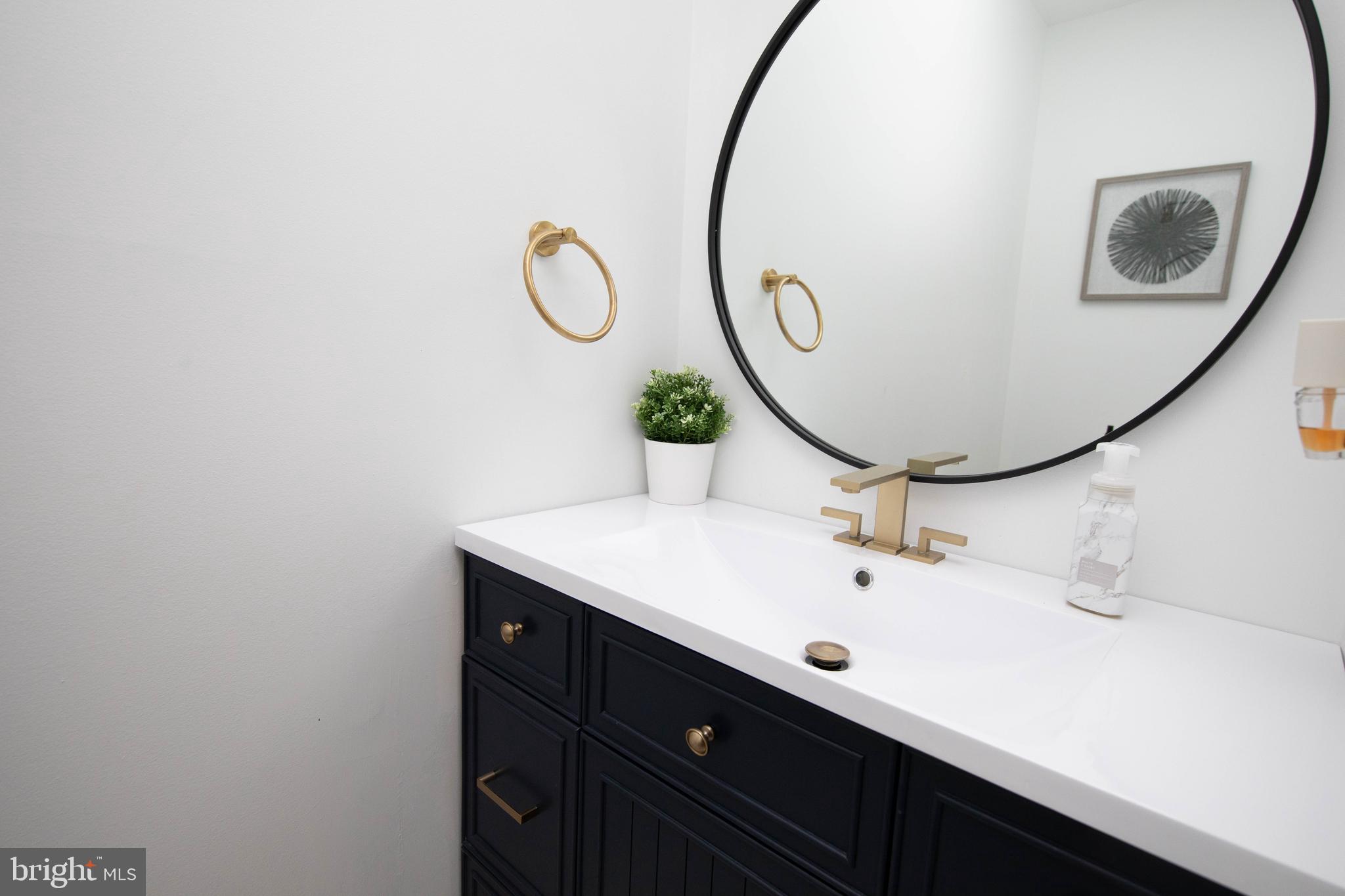 HIDDEN CREEK ESTATES - Residential Lease