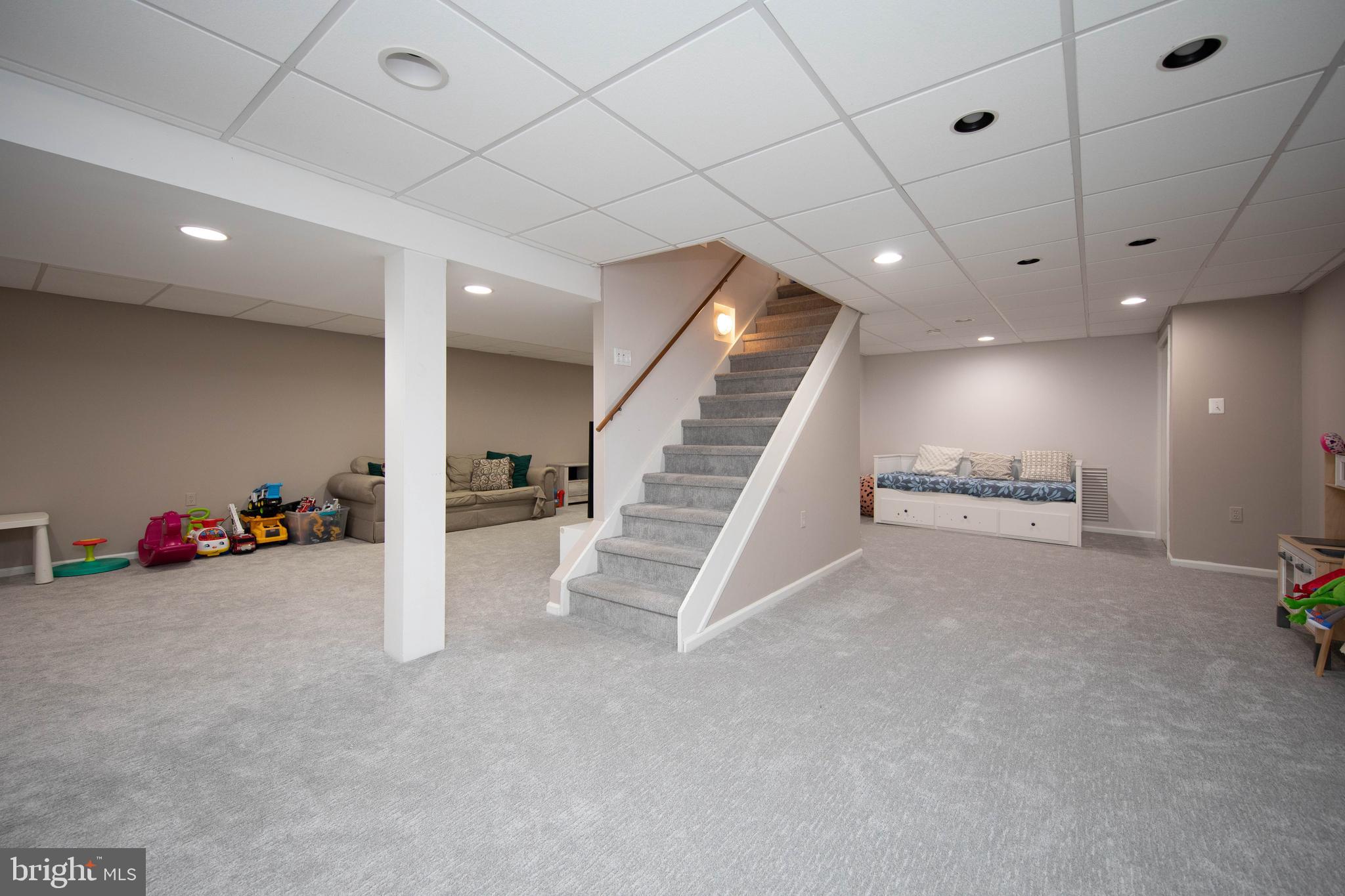 HIDDEN CREEK ESTATES - Residential Lease