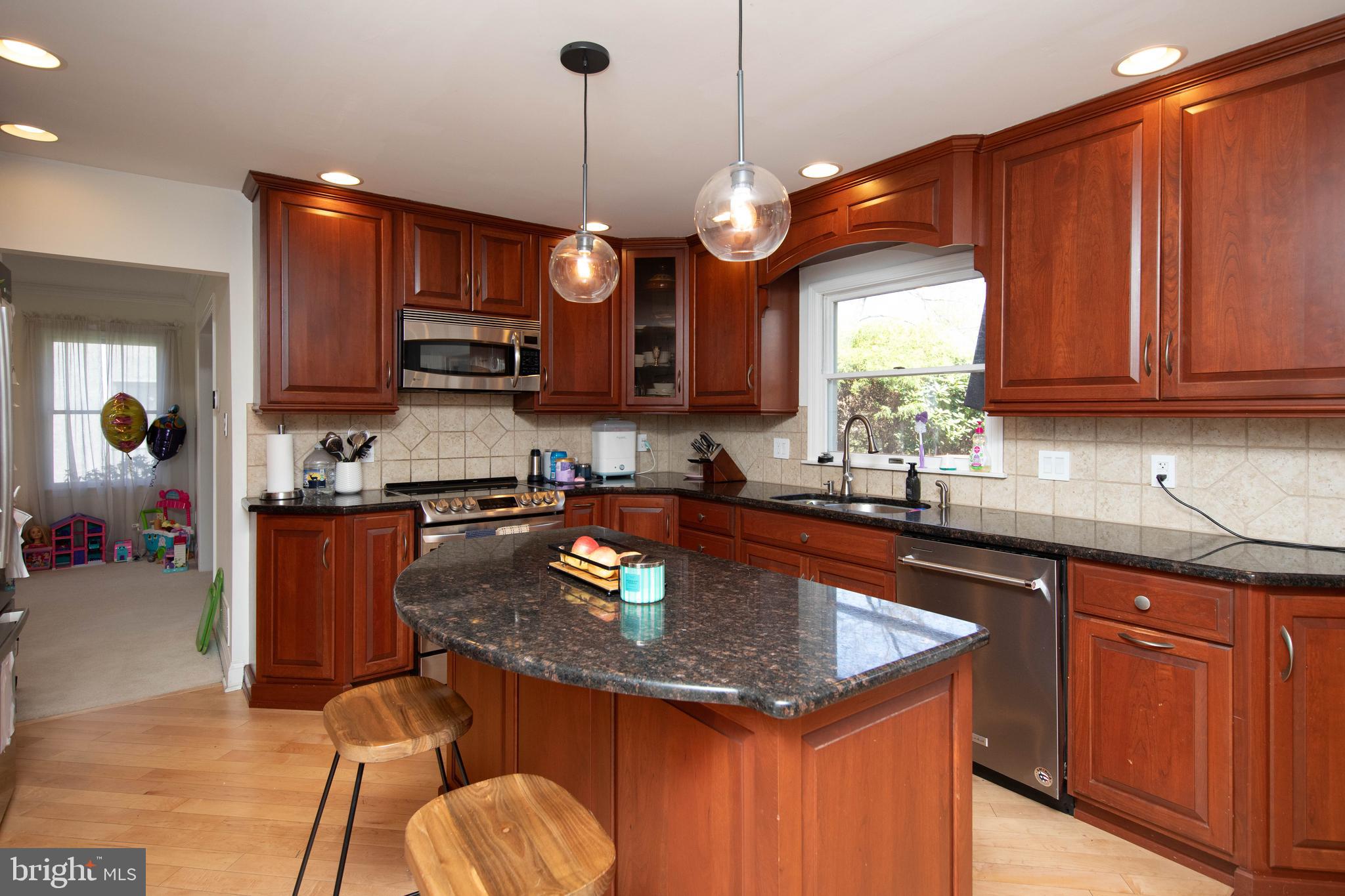 HIDDEN CREEK ESTATES - Residential Lease