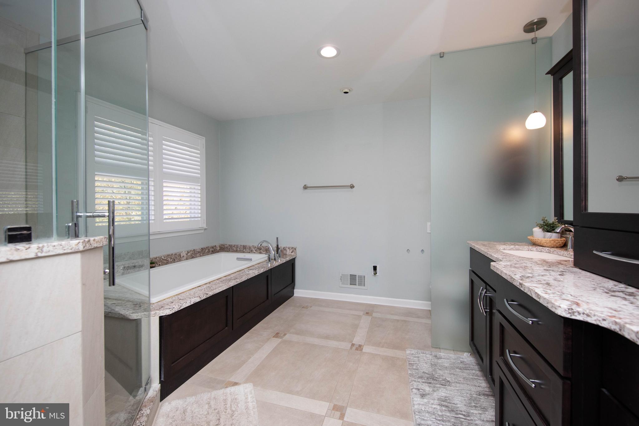 HIDDEN CREEK ESTATES - Residential Lease