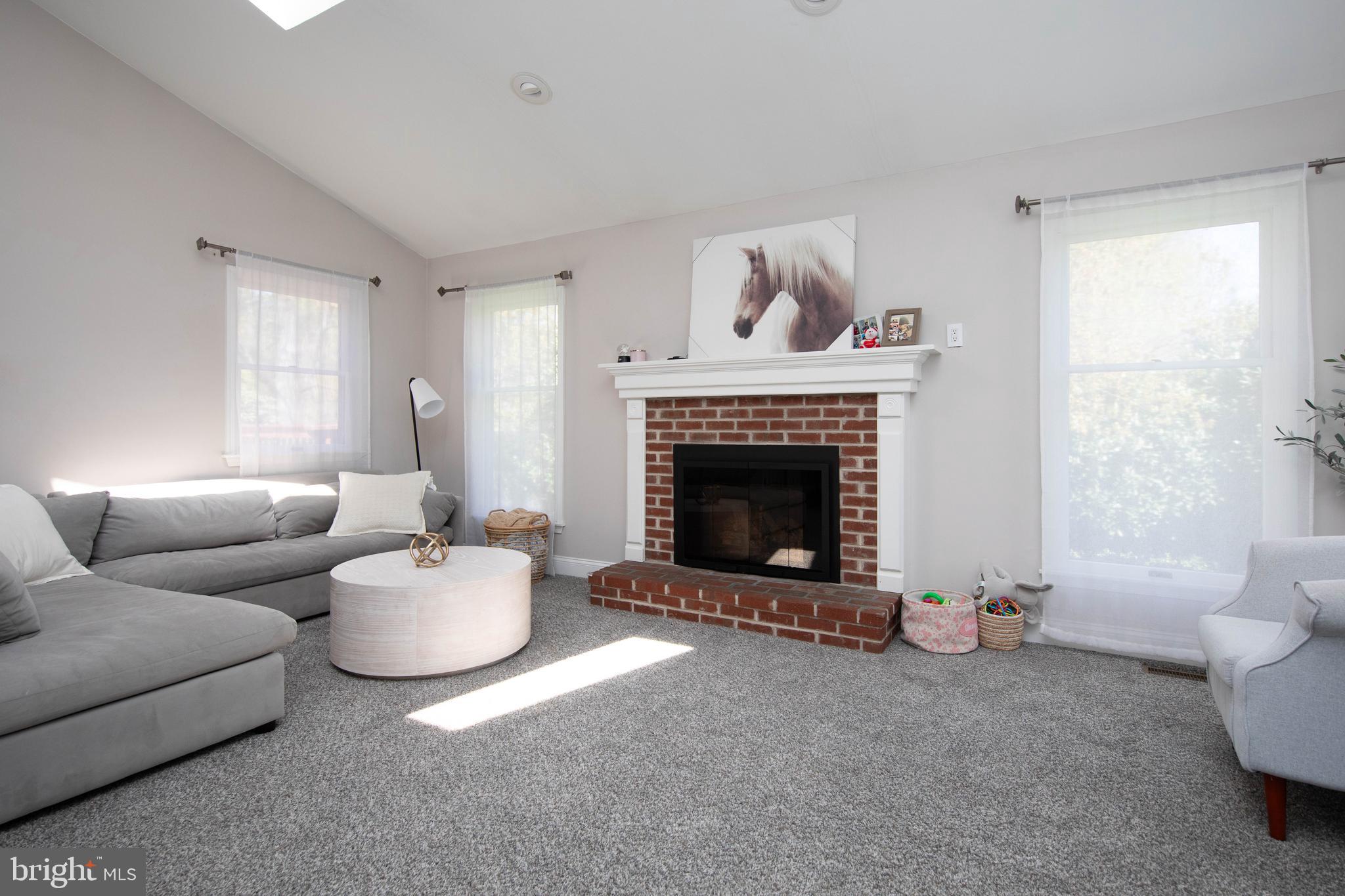 HIDDEN CREEK ESTATES - Residential Lease