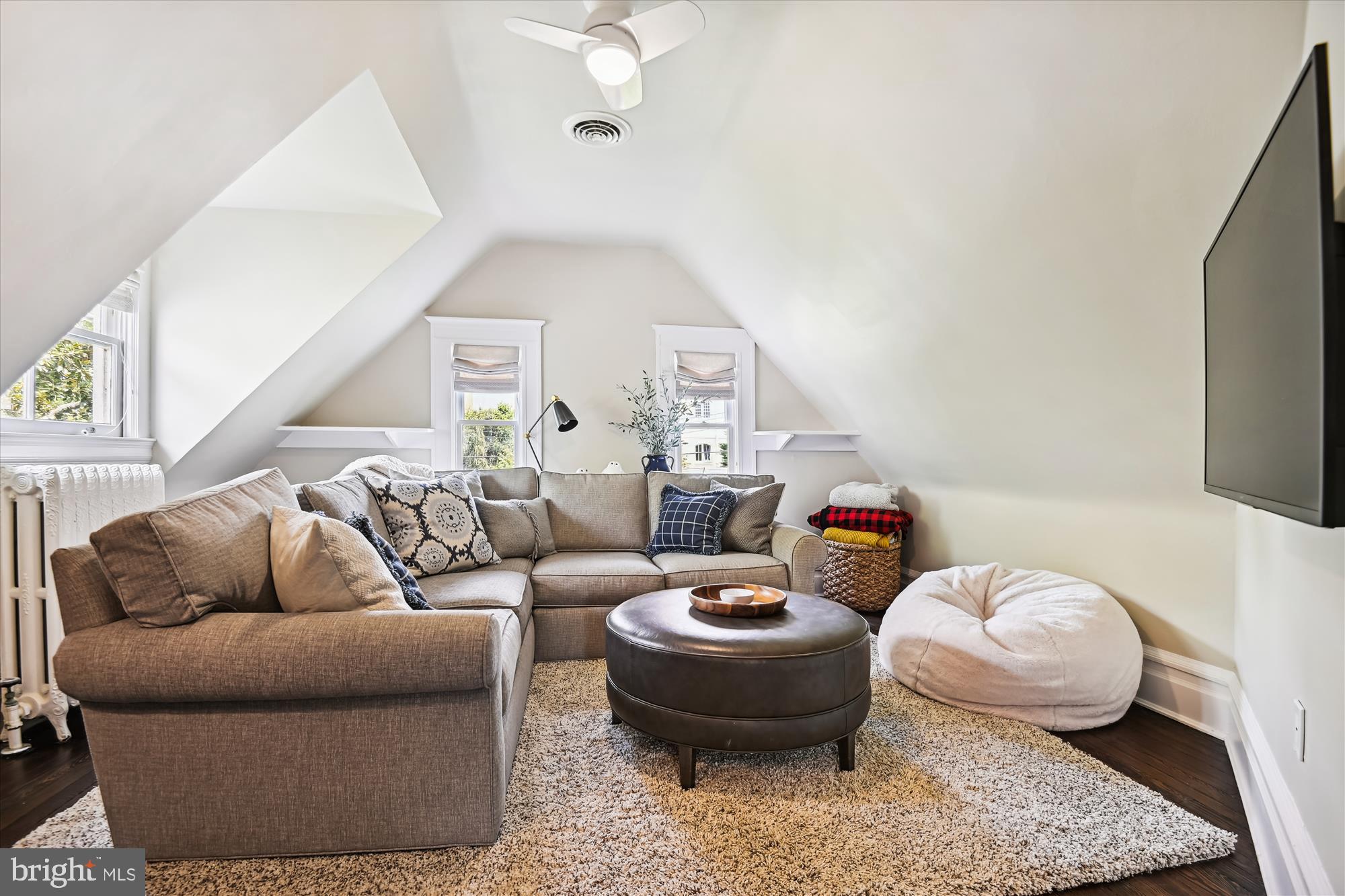 ROLAND PARK - Residential