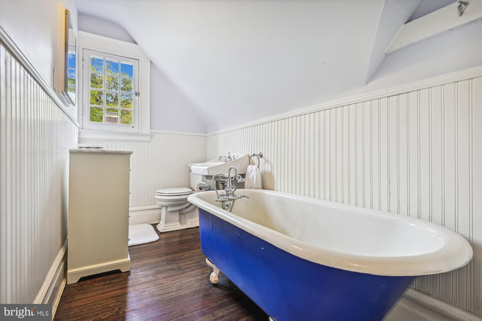 ROLAND PARK - Residential