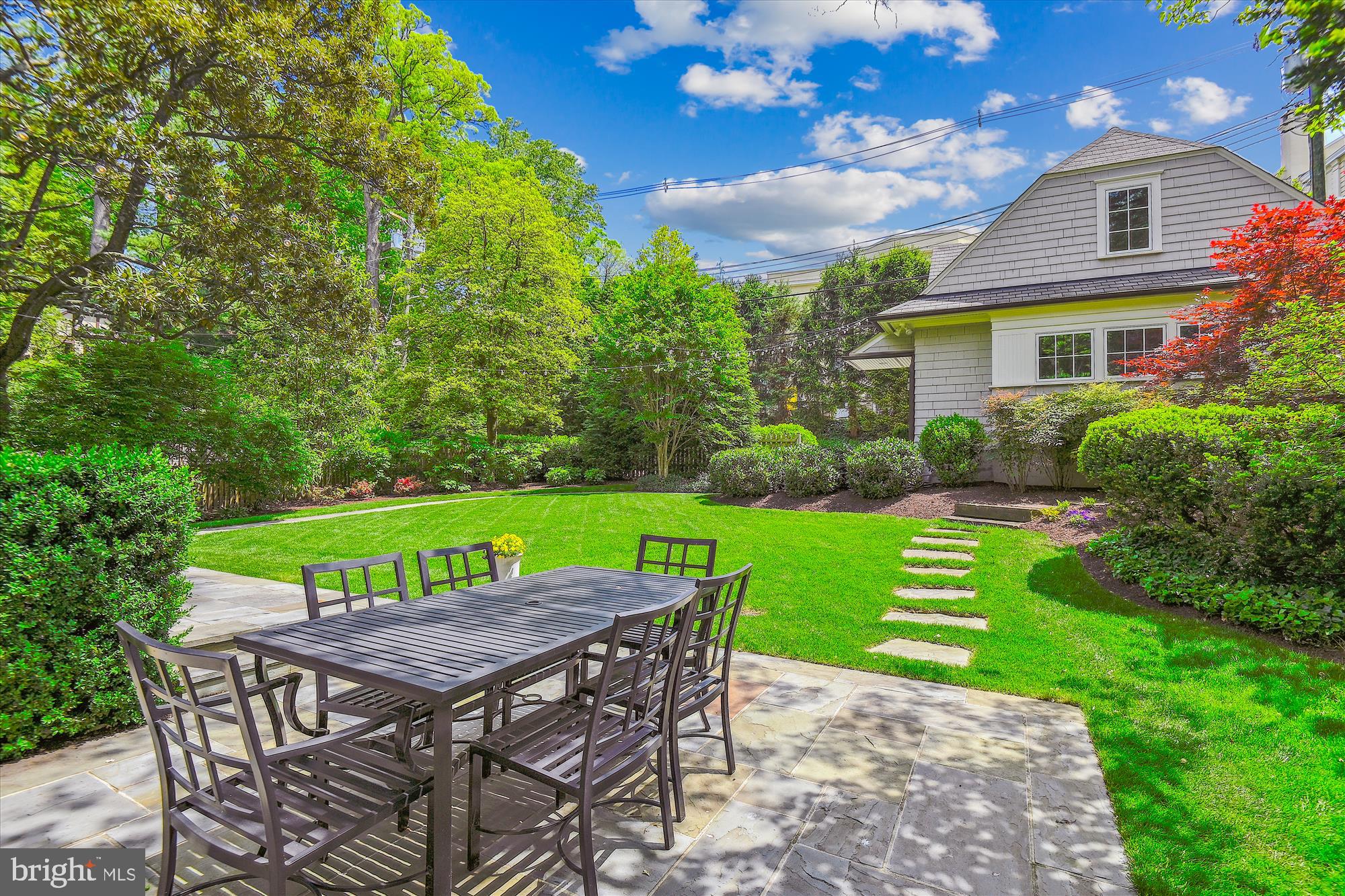 ROLAND PARK - Residential