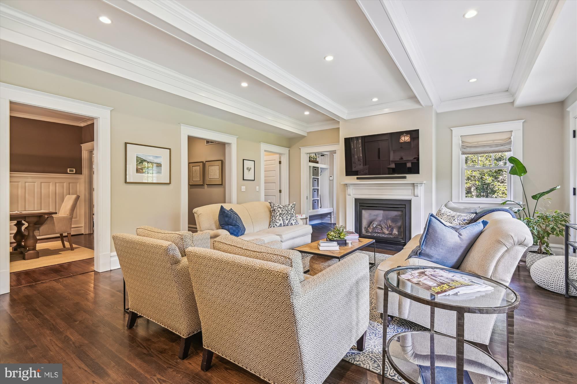 ROLAND PARK - Residential