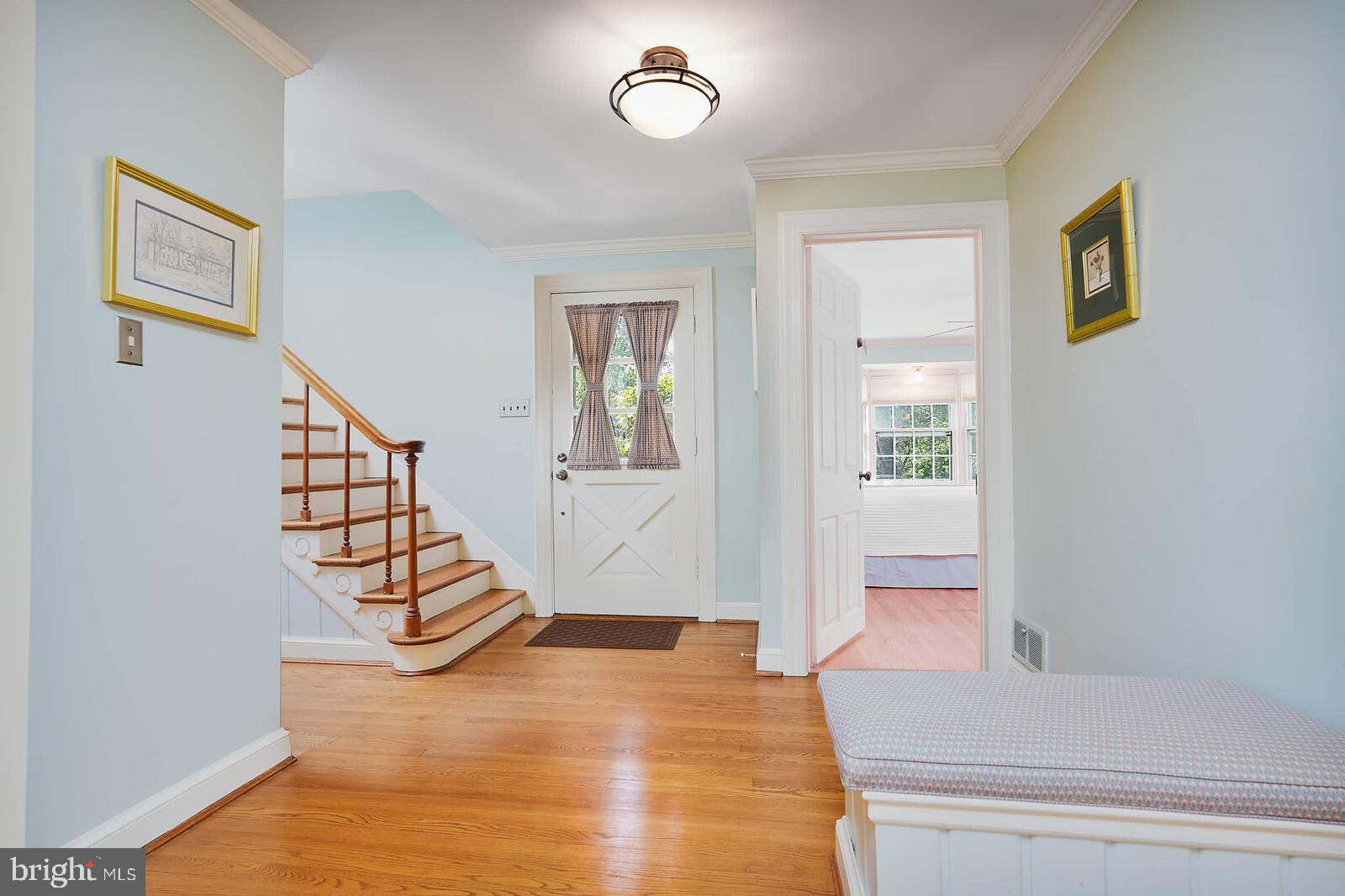 WILLIAMSBURG VILLAGE - Residential