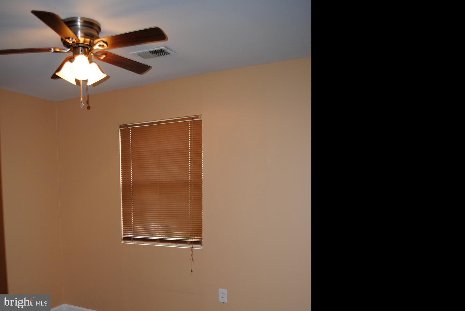 NORTHWOOD - Residential Lease