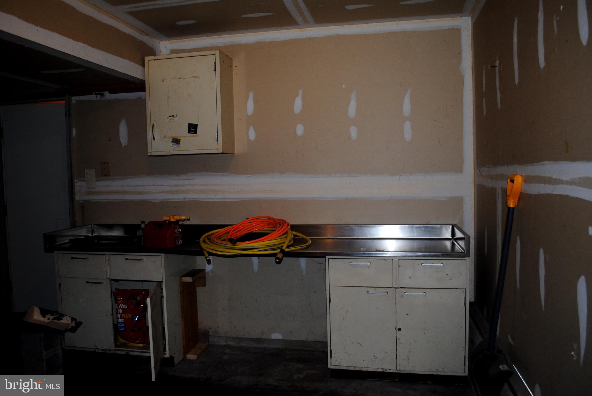 NORTHWOOD - Residential Lease