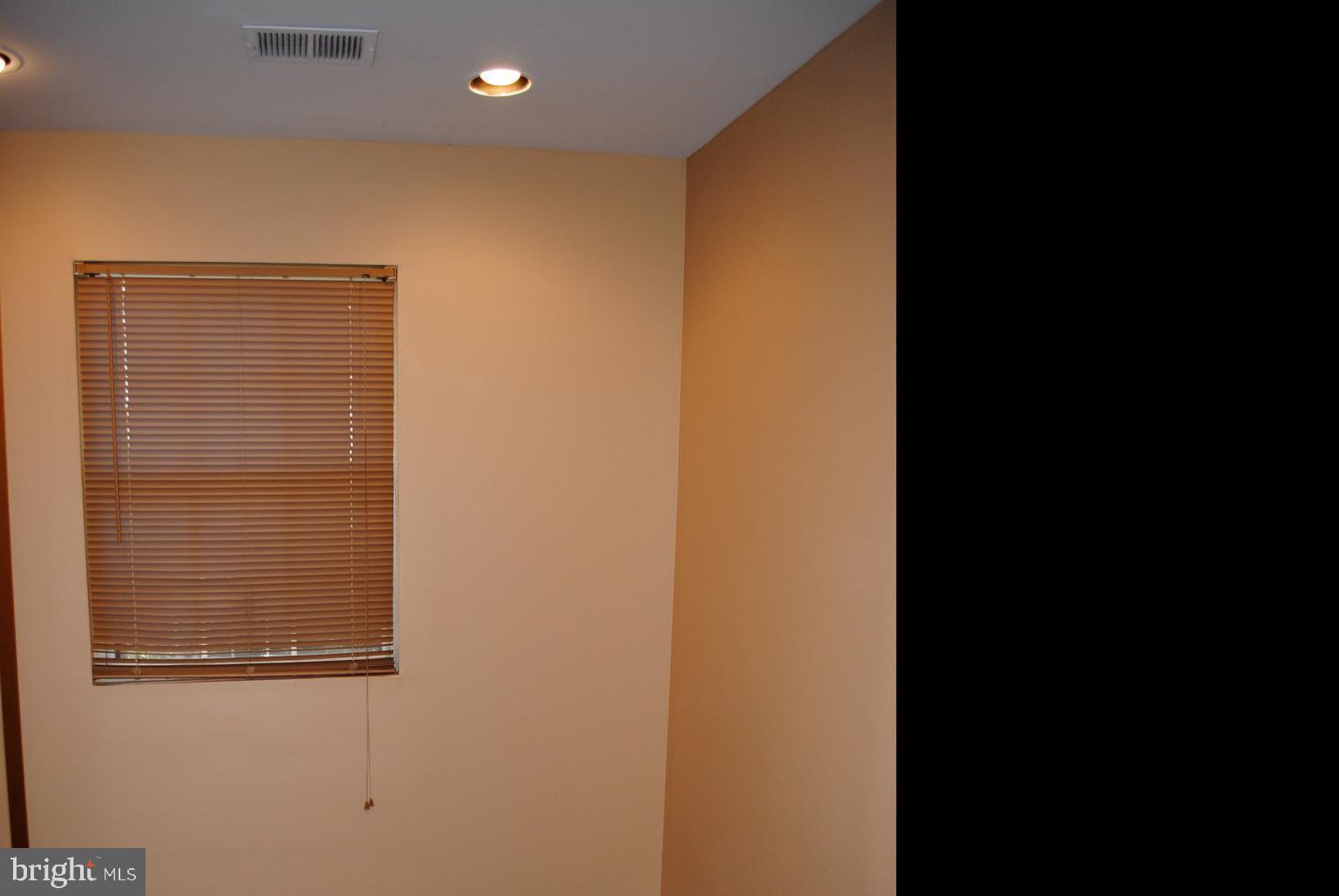 NORTHWOOD - Residential Lease