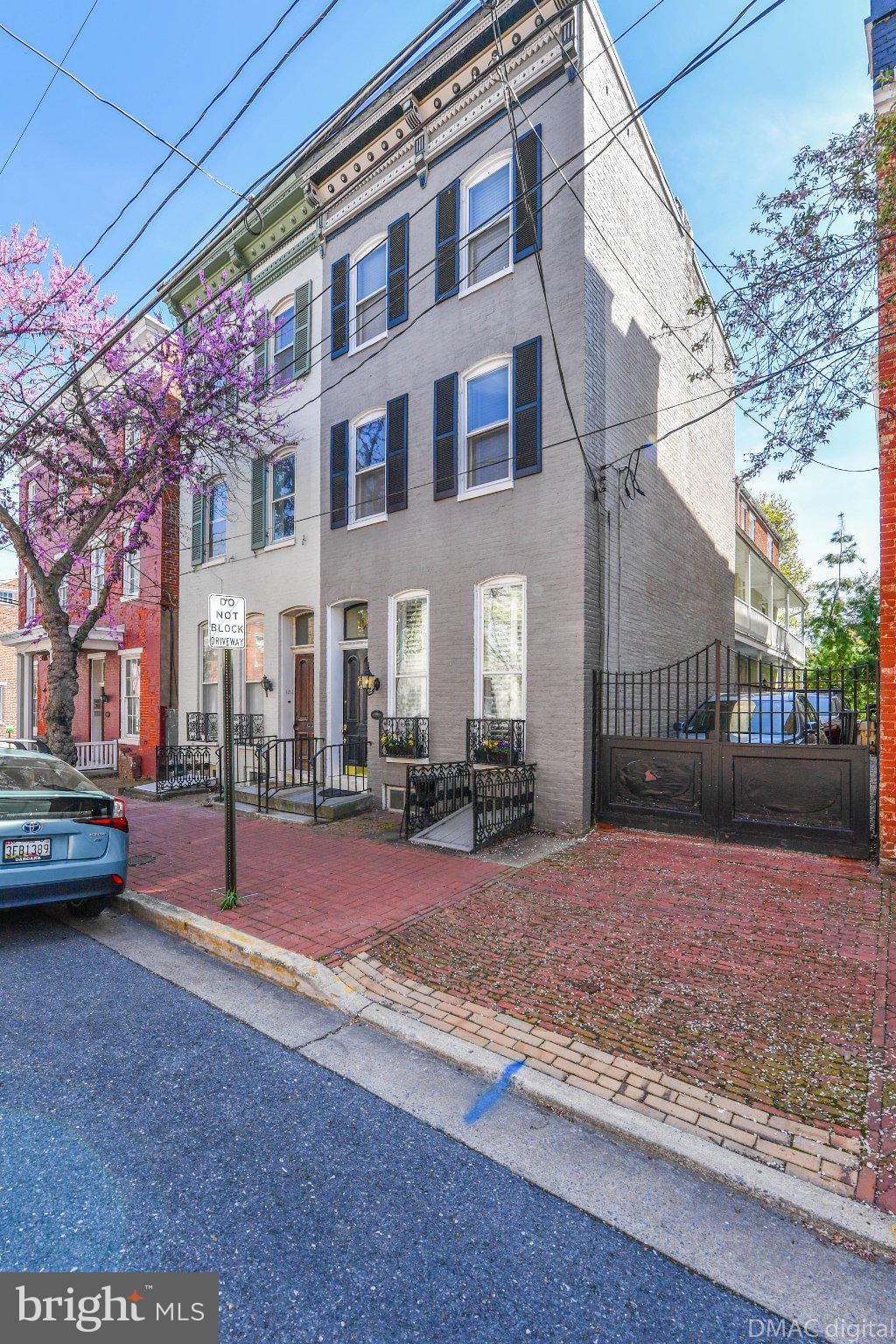 DOWNTOWN FREDERICK - Residential