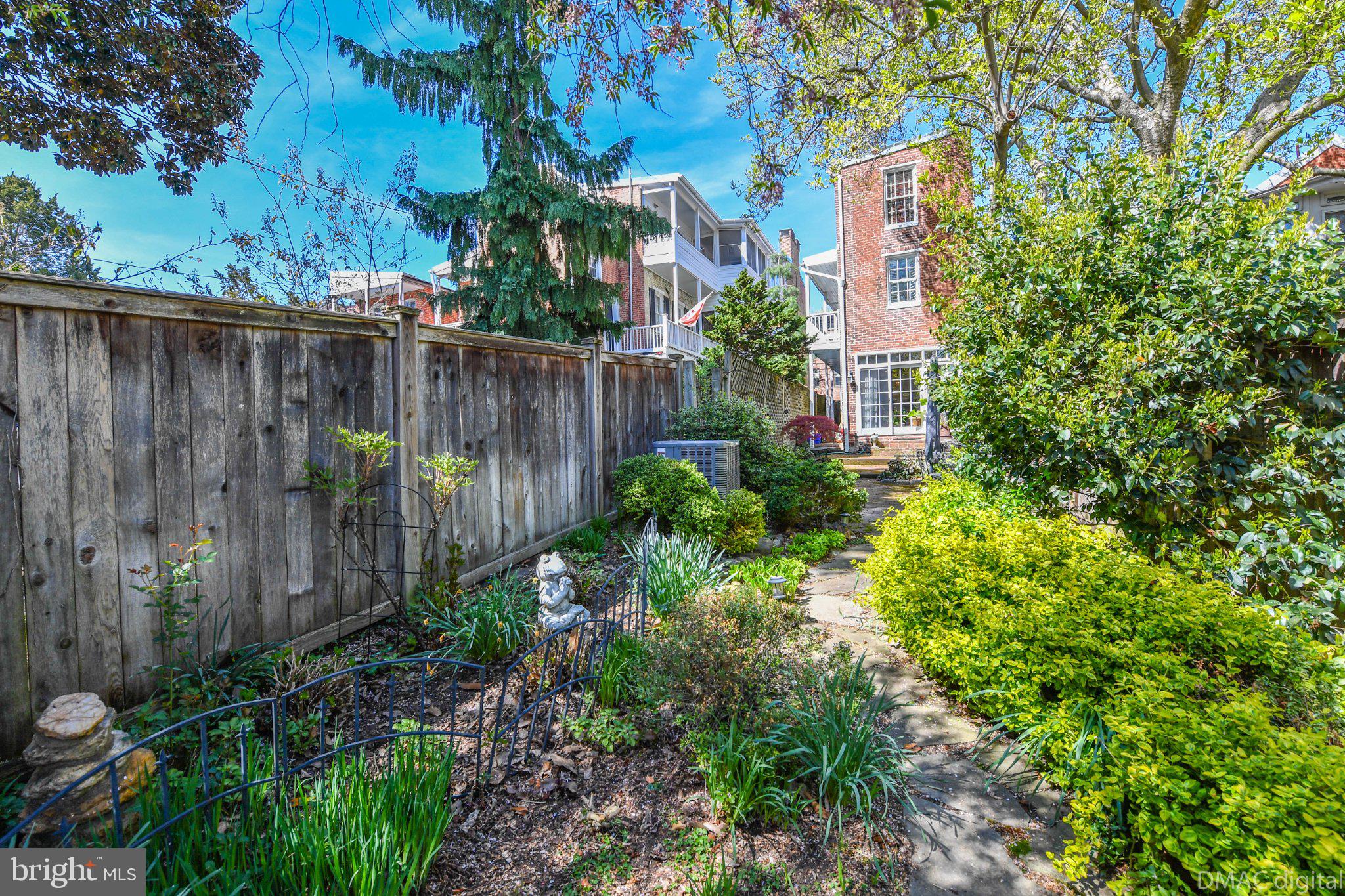 DOWNTOWN FREDERICK - Residential