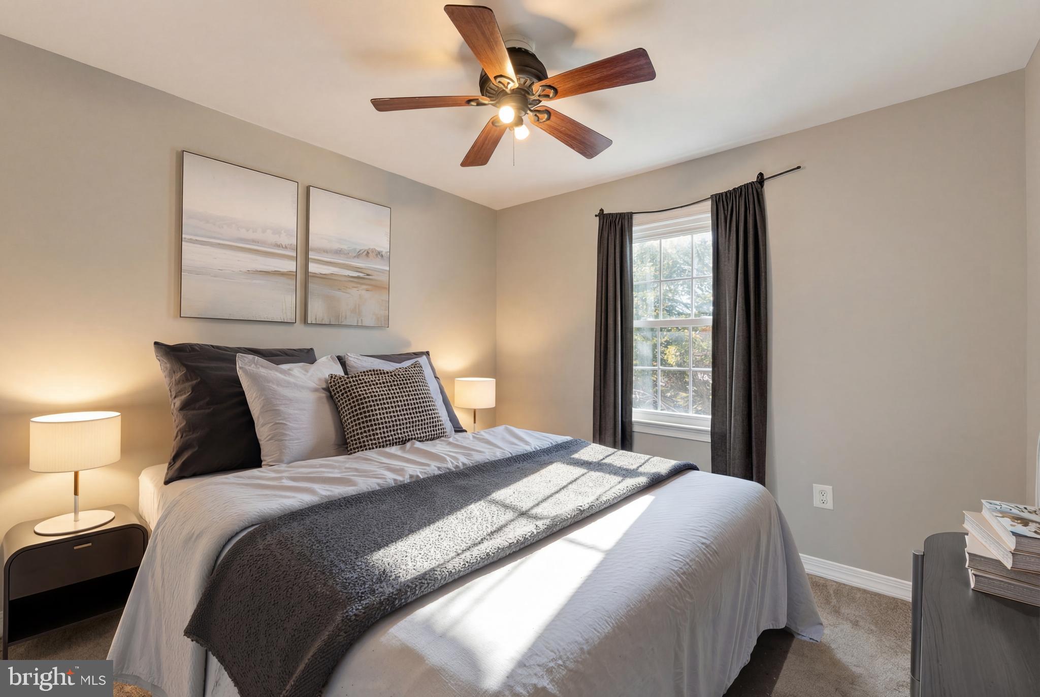 TOWNS ON THE GREENS - Residential