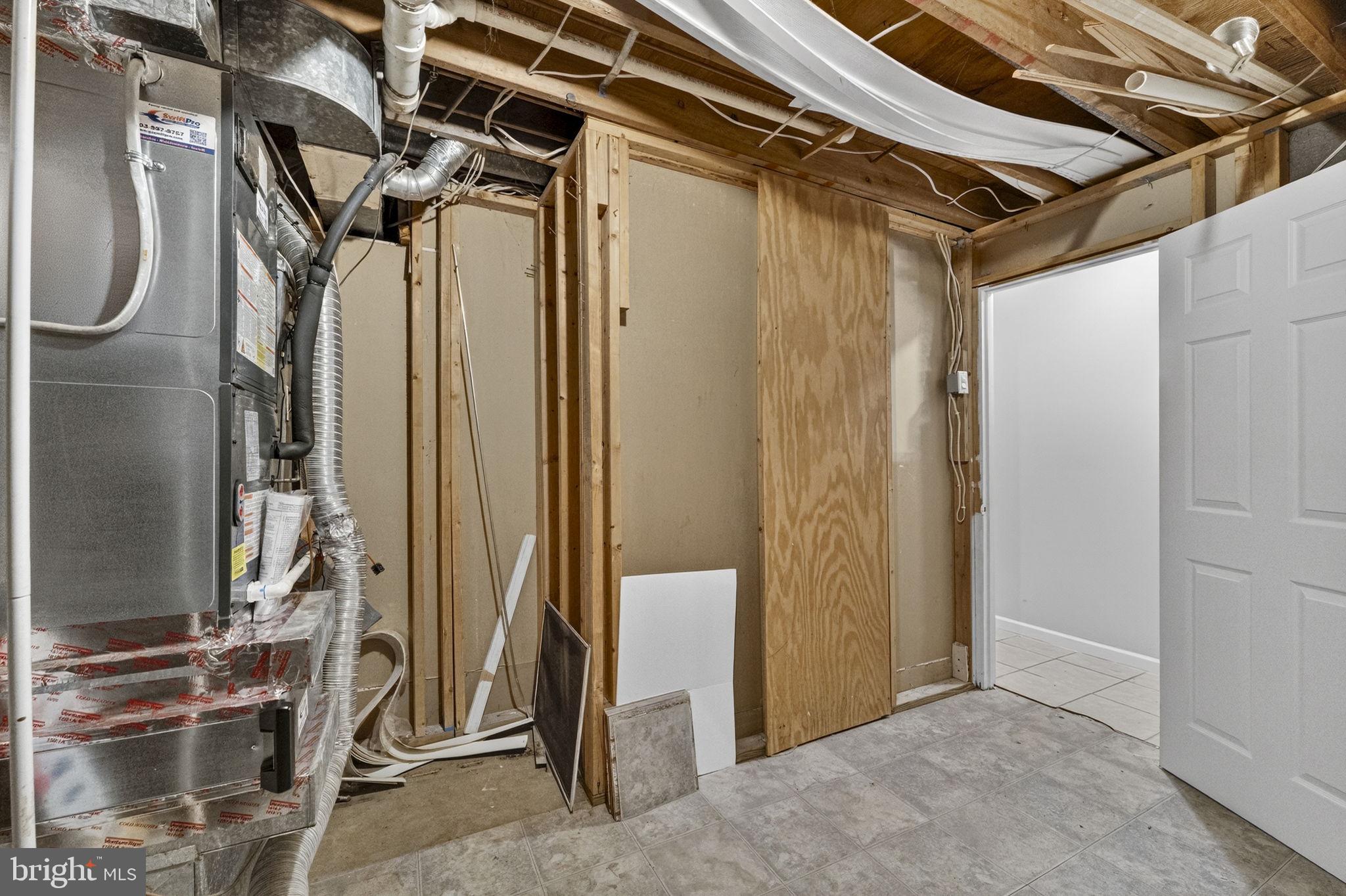 TOWNS ON THE GREENS - Residential