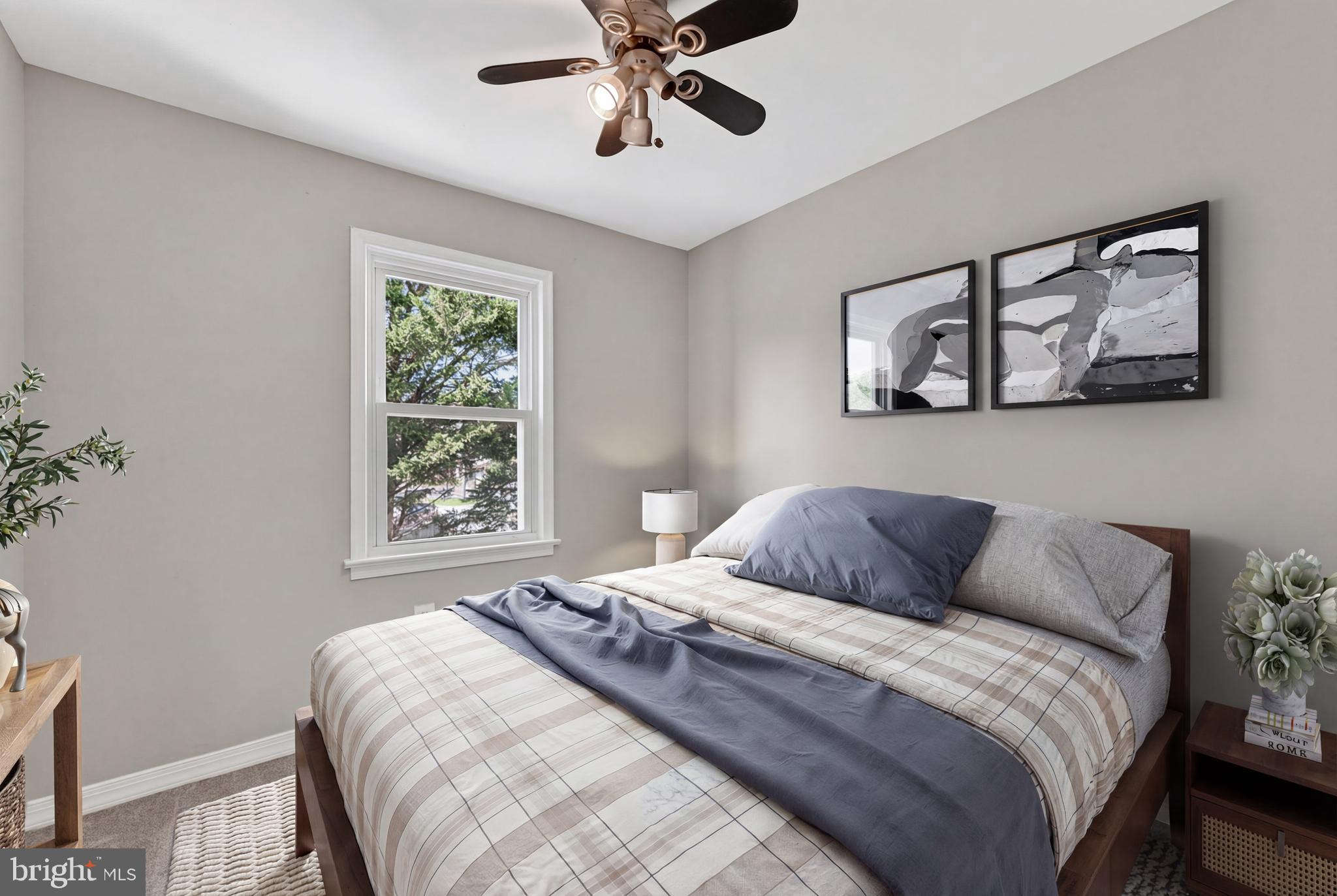 TOWNS ON THE GREENS - Residential