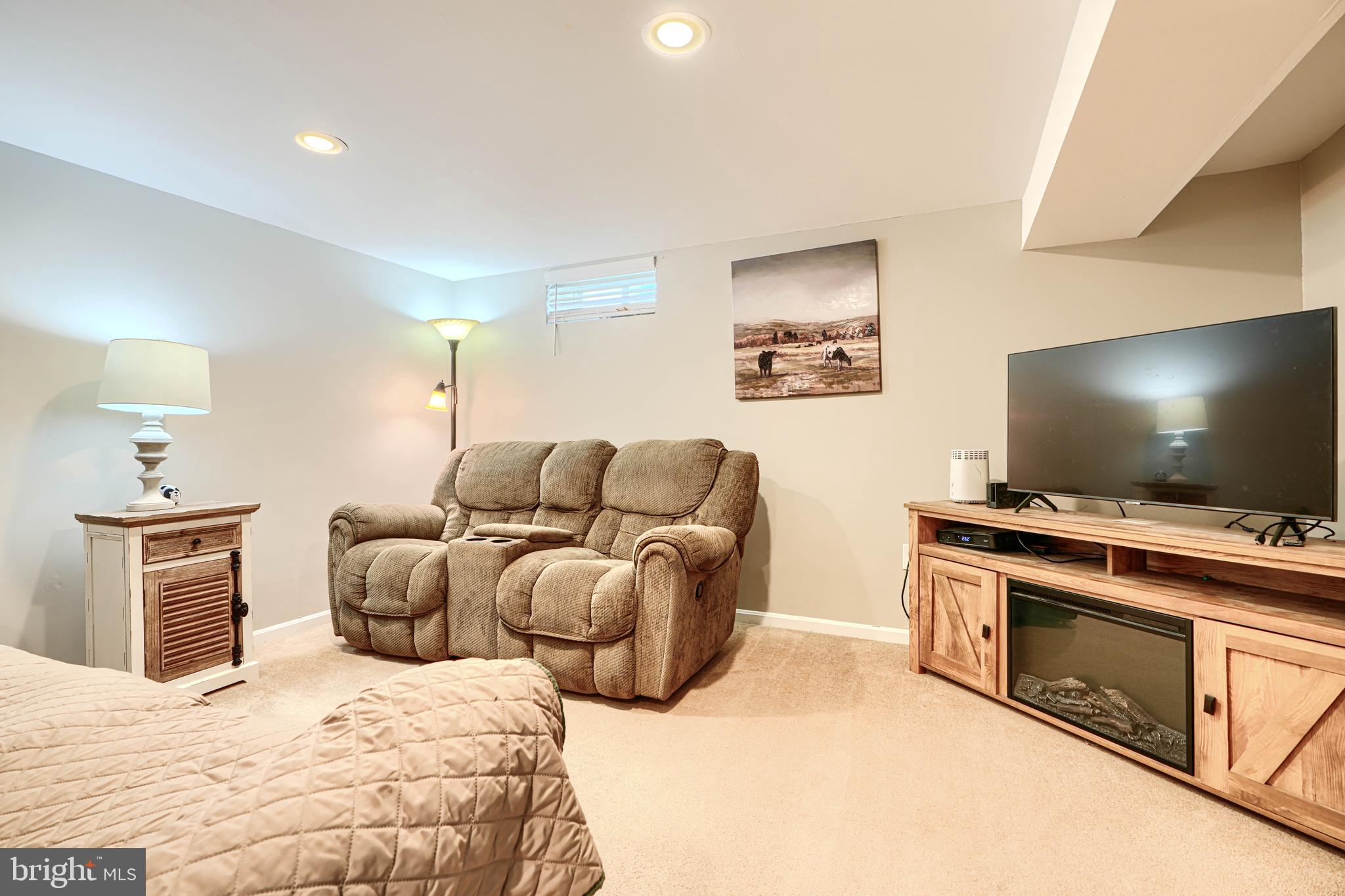 FAIRWOOD HEIGHTS - Residential