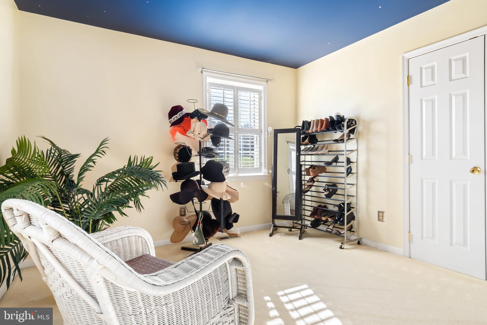 COVENTRY FARMS - Residential