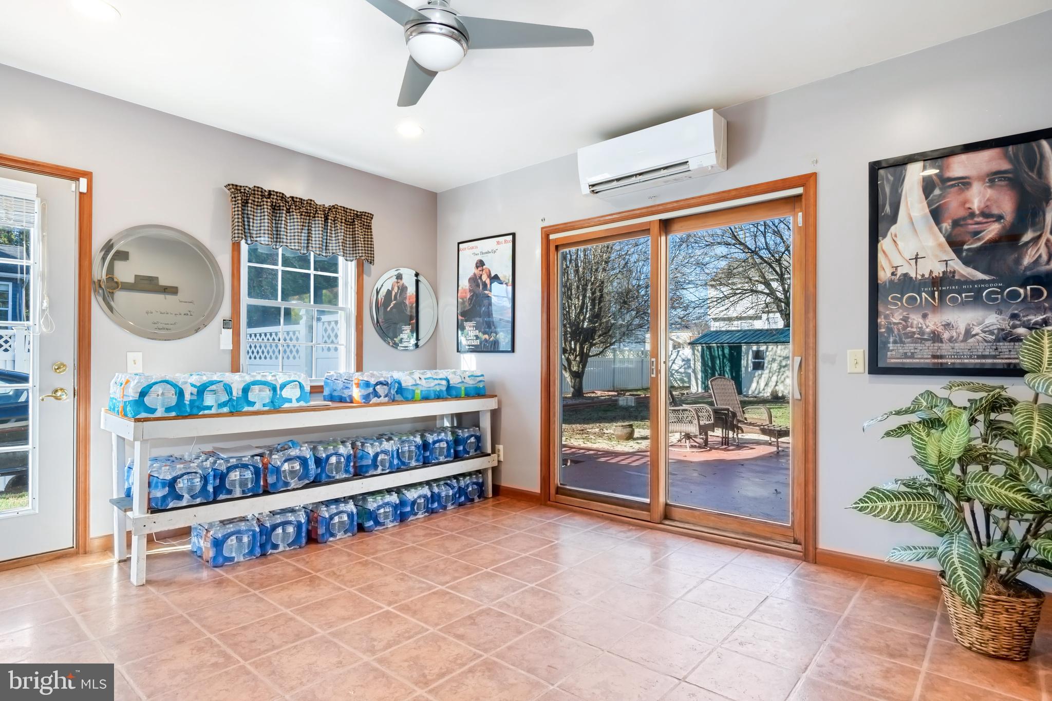 COVENTRY FARMS - Residential