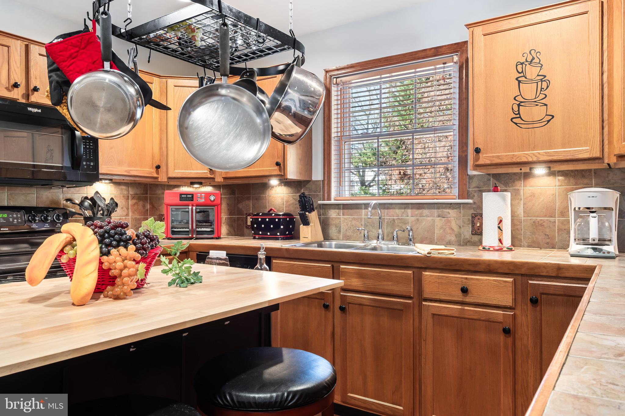 COVENTRY FARMS - Residential