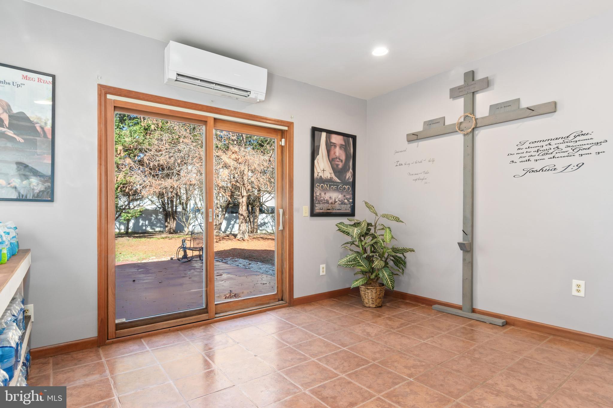 COVENTRY FARMS - Residential