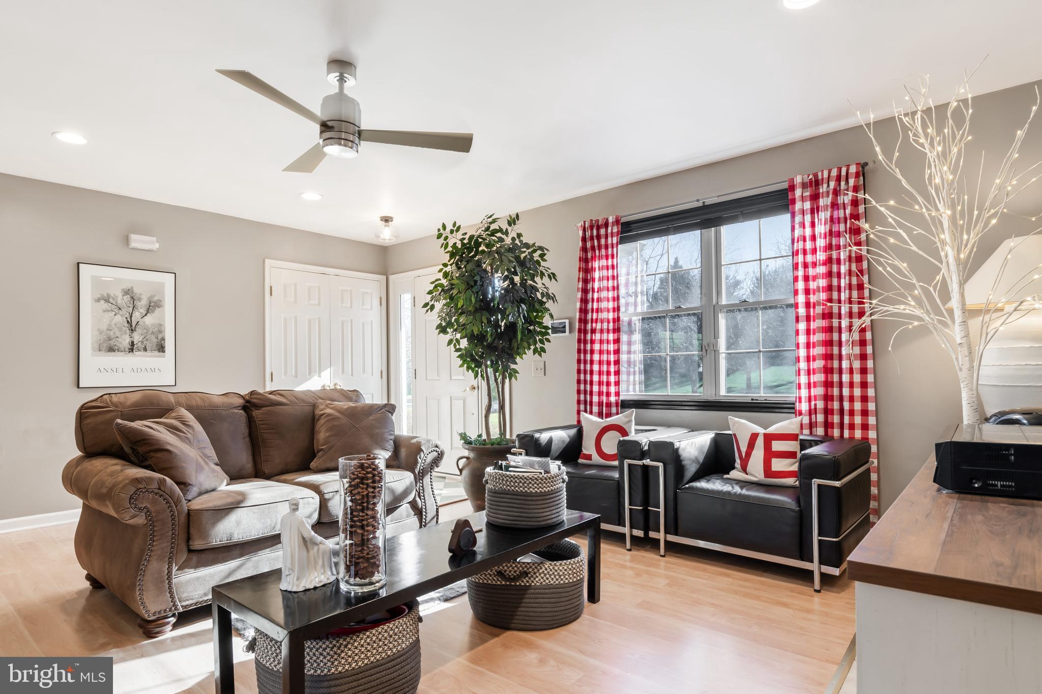 COVENTRY FARMS - Residential