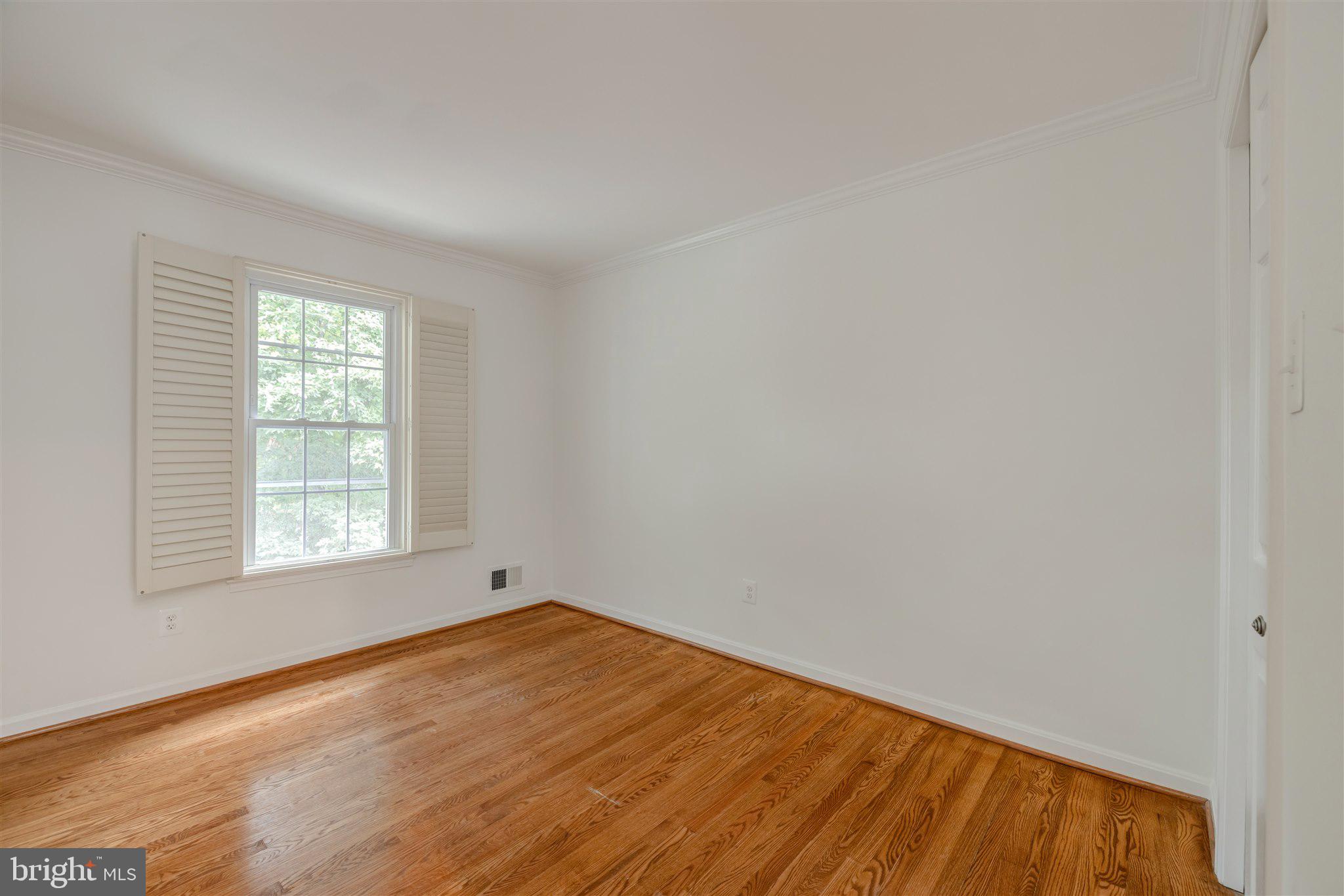 DEEPWOOD - Residential Lease