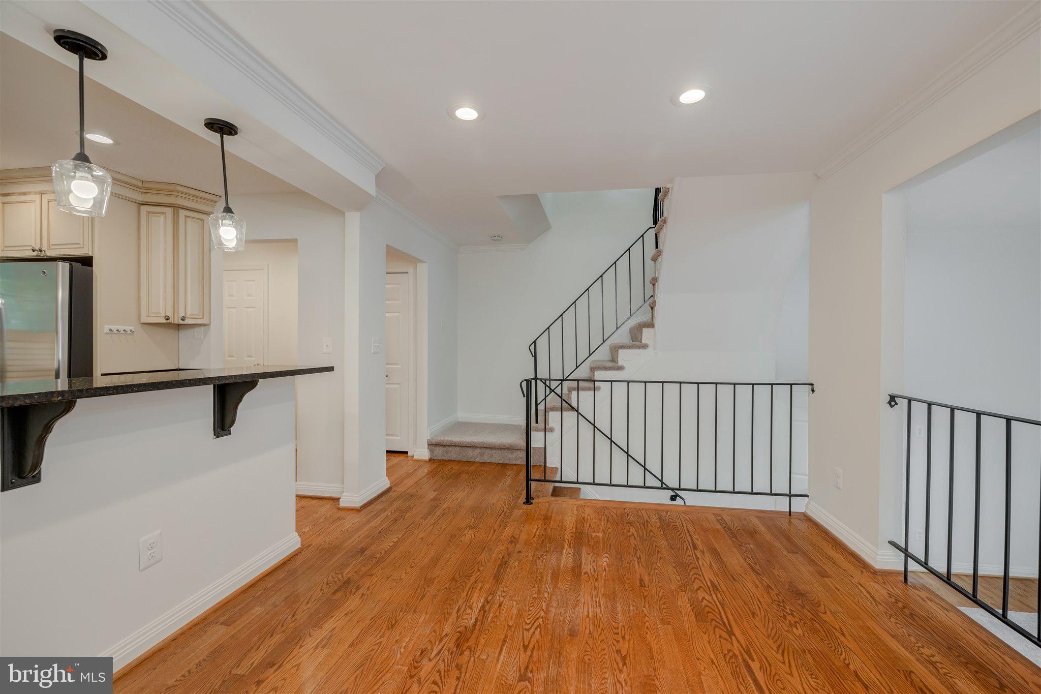 DEEPWOOD - Residential Lease