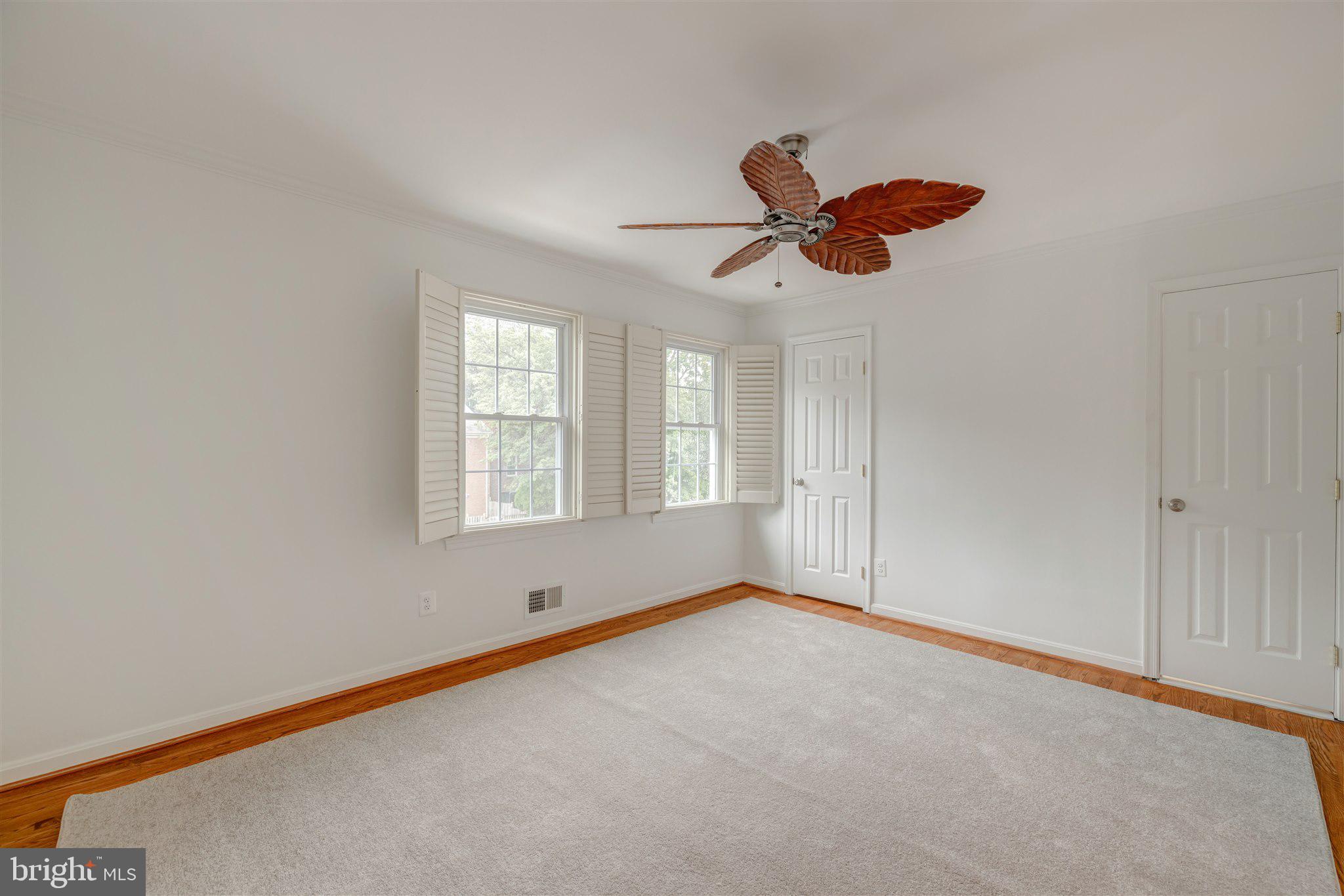 DEEPWOOD - Residential Lease