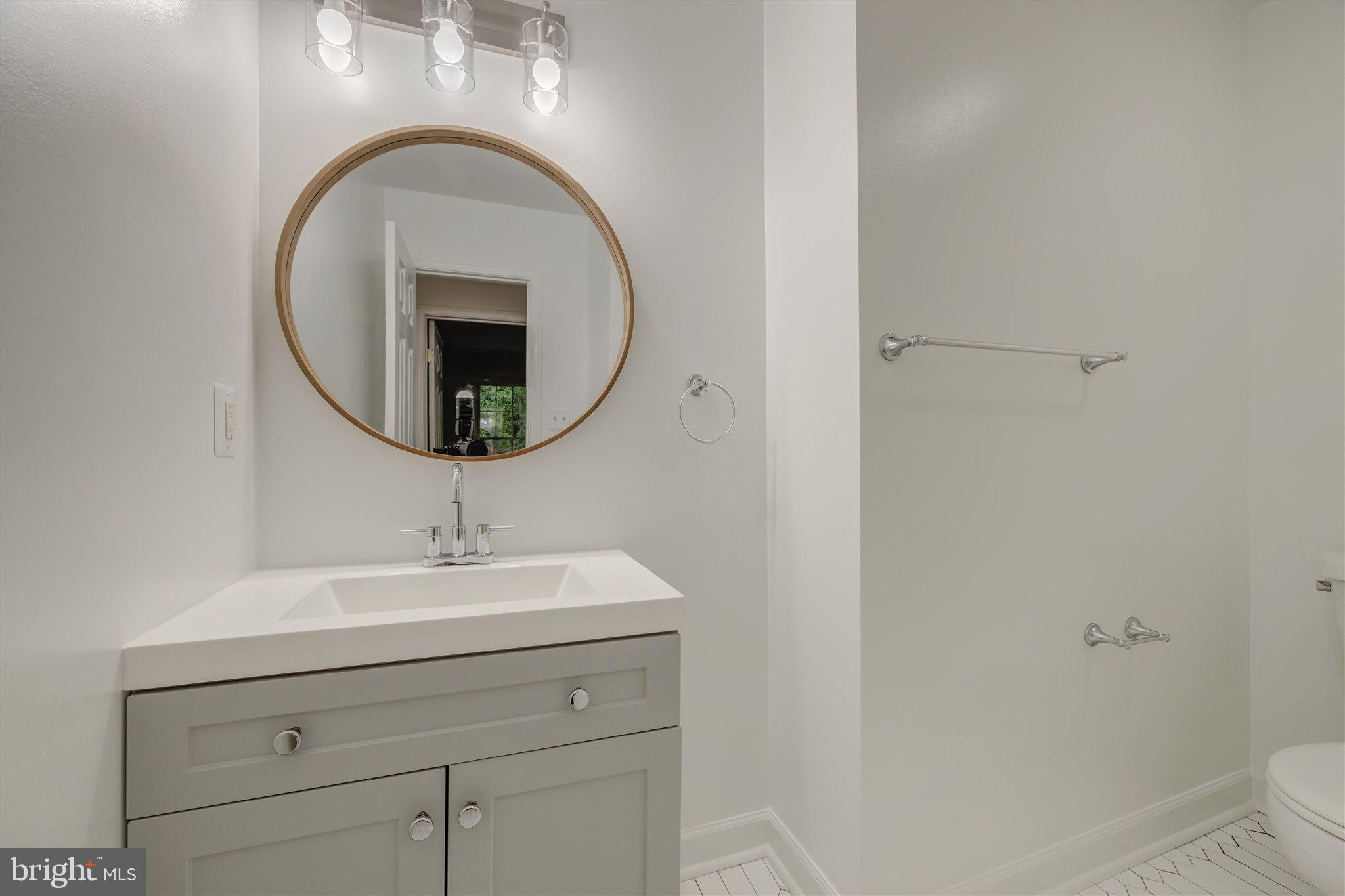 DEEPWOOD - Residential Lease