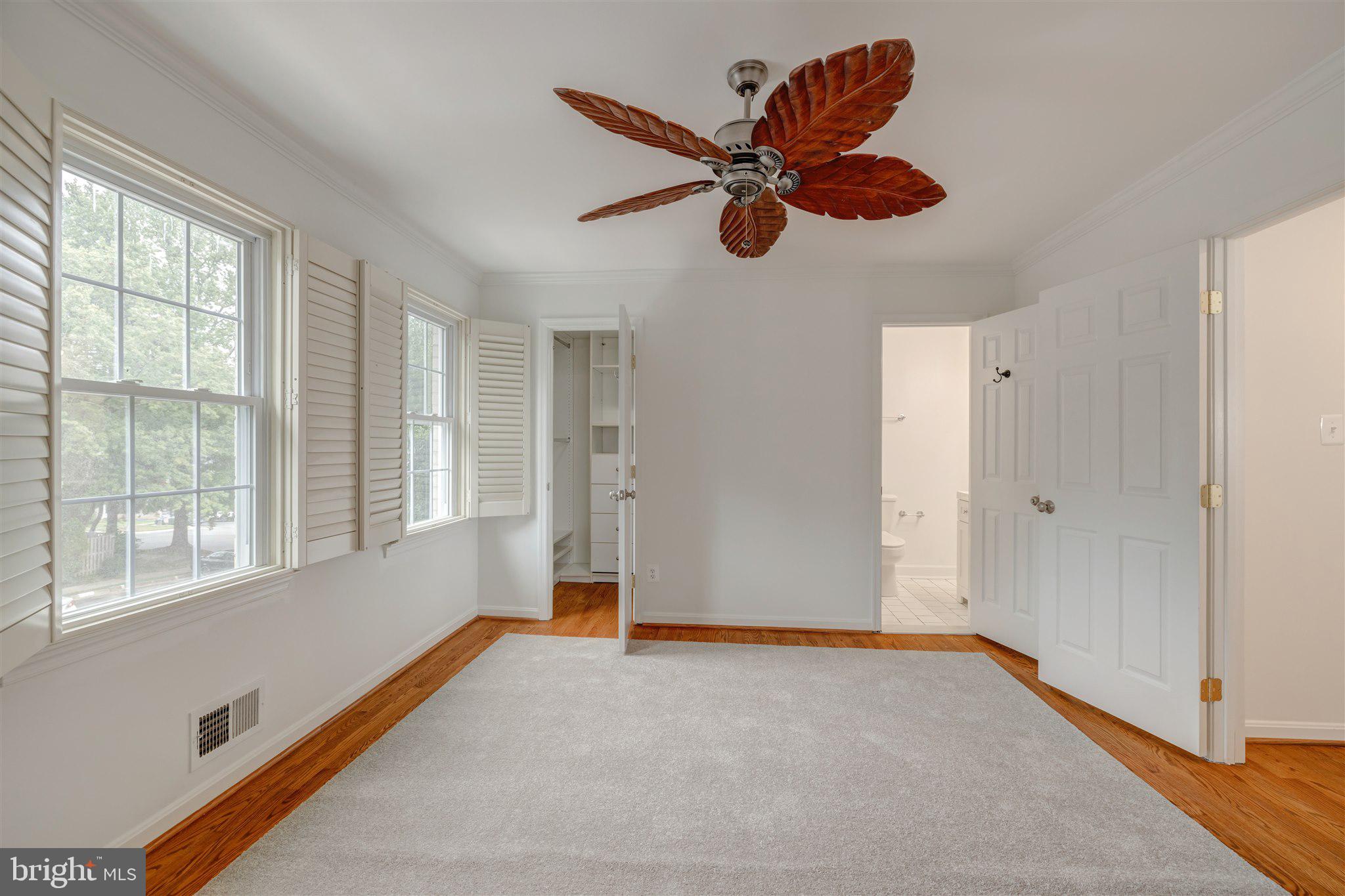 DEEPWOOD - Residential Lease